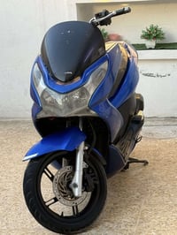 دراجه pcx اللبيع جيل اول ياباني الاصلي نوزل خطين ستان كهرباءي حساس ازد...