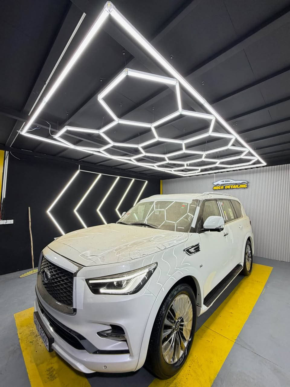 ‎السلام عليكم ✋🏻

‎نيسان انفنتي QX80 خليجي وكالة سردار 
‎محرك ٥.٦ المرغوب  
——————————————————
‎السيارة جديدة جدا و احلى من الصور السيارة كفالة عامة حتى الدعميات بدون صبغ كير و محرك كفالة حدادية و تايرات جديدة سنوية جديدة تحويل بشرط 
————————————————-
‎موديل / ٢٠١٩  عداد المسافة / ٨٥ الف كم حقيقي شرط
———————————————————————-
‎السعر / ٣٤٠ ورقة ماكو هيج سعر بهيج نظافة 
———————————-
‎للاستفسار / *********** 
————————————
‎مواصفات بلاتنيوم فول 
‎فتحة ، خمس كاميرات  ، بصمة ، رادار امامي خلفي)
‎حساسات ، داخل مشمشي ، شاشات DVD ، ثلاجة ، 
‎صندوق كهربائي ، تشغيل عن بعد ، تحكمات ستيرن ، فور ويل ) السليمانية, العراق
