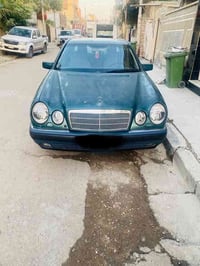 شباب  مارسيدس موديل ٩٨  مكينة وكير جديدات قبل اسبوع مشدودات تخم تاير ج...