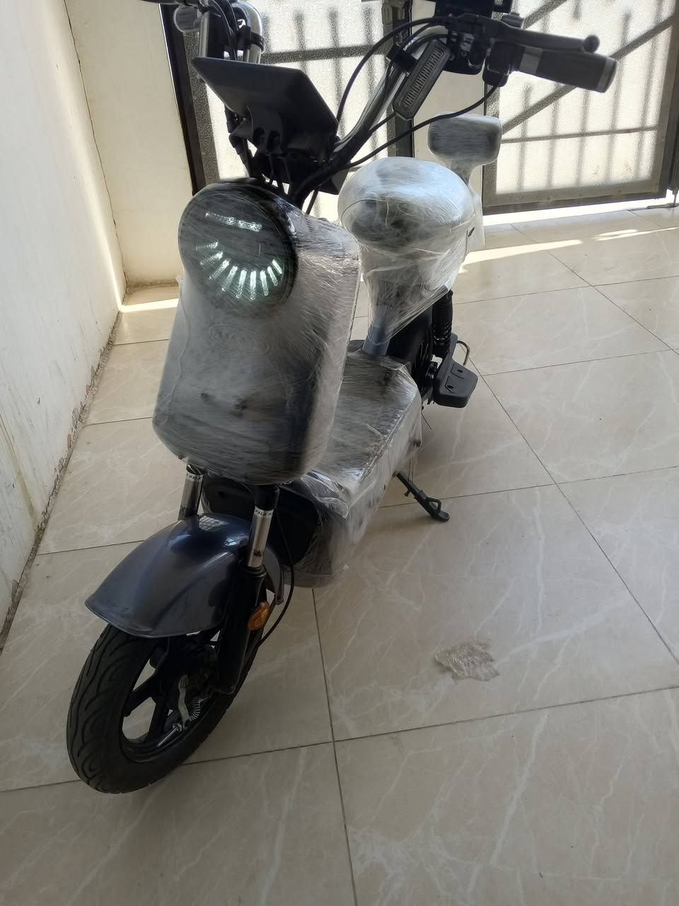 دراجه شحن مستعمل قليل شرط بدون عيب سعر 175 الف شراي خابرني هذا رقمي ***********
