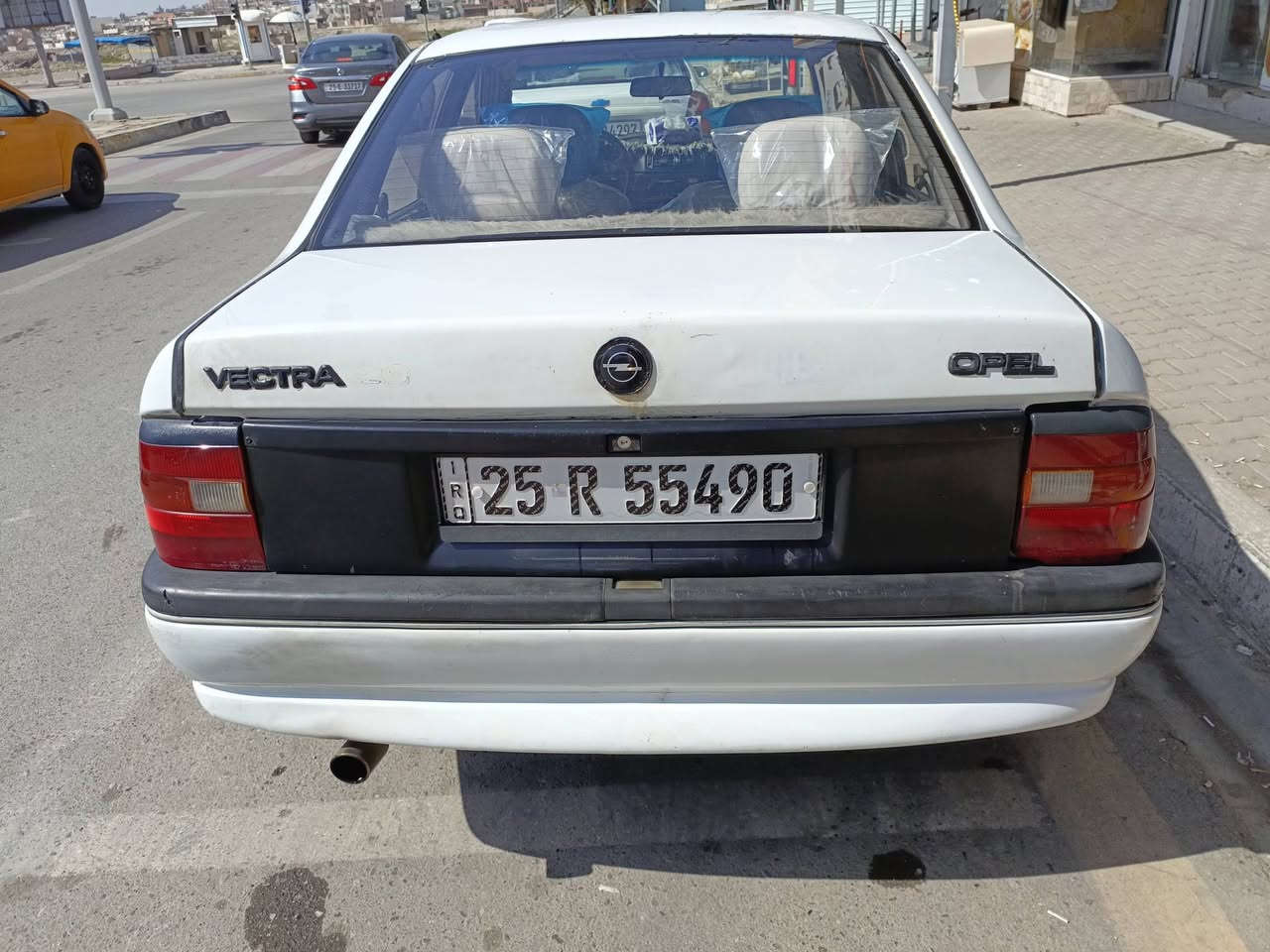 اوبل فكتر أ موديل ١٩٩٤ رقم و سنويه و هزة و فحص جديد حتا ٢٠٢٩ ب شرط تحويل باسمي. صبغ بيلادي  هلا لات مصالح. اربع سمعات جديد اربع ويل طايه جديد. اتوماتيك محرك ٢٠ . . ب شرط. كير و مكينه. كؤبؤن بنزين موجود  . رقم مووبايل ***********. مكان كركووك . سعر ٥٠ و بهامةجال
