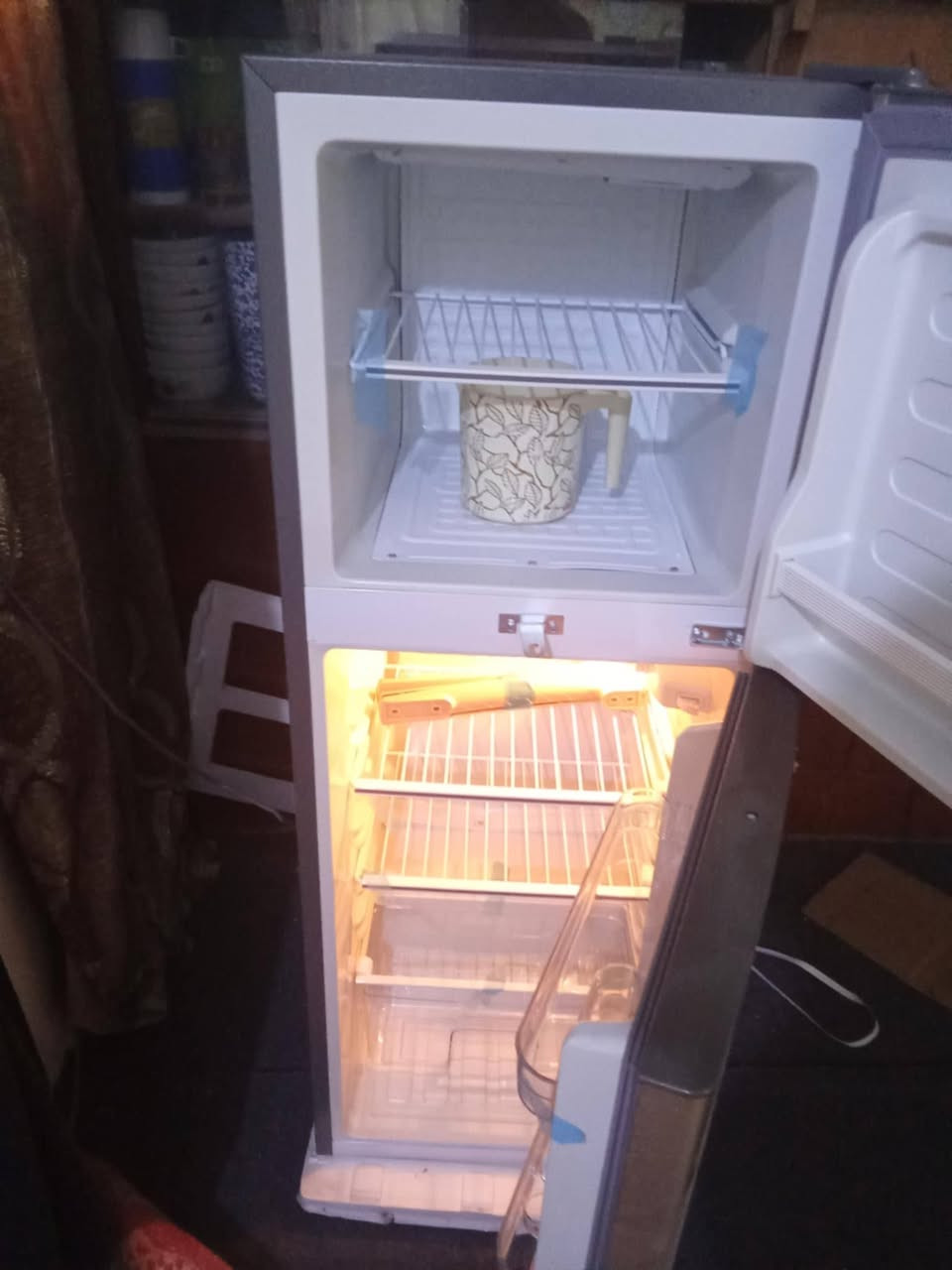 ثلاجه جديده ما مستخدمه للبيع سعر 180 وبيه مجال خاص موجود ♥


**إذا كنت صاحب هذا الإعلان وتريد حذفه لأي سبب، رجاءا أرسل رسالة إلى الدعم الفني**