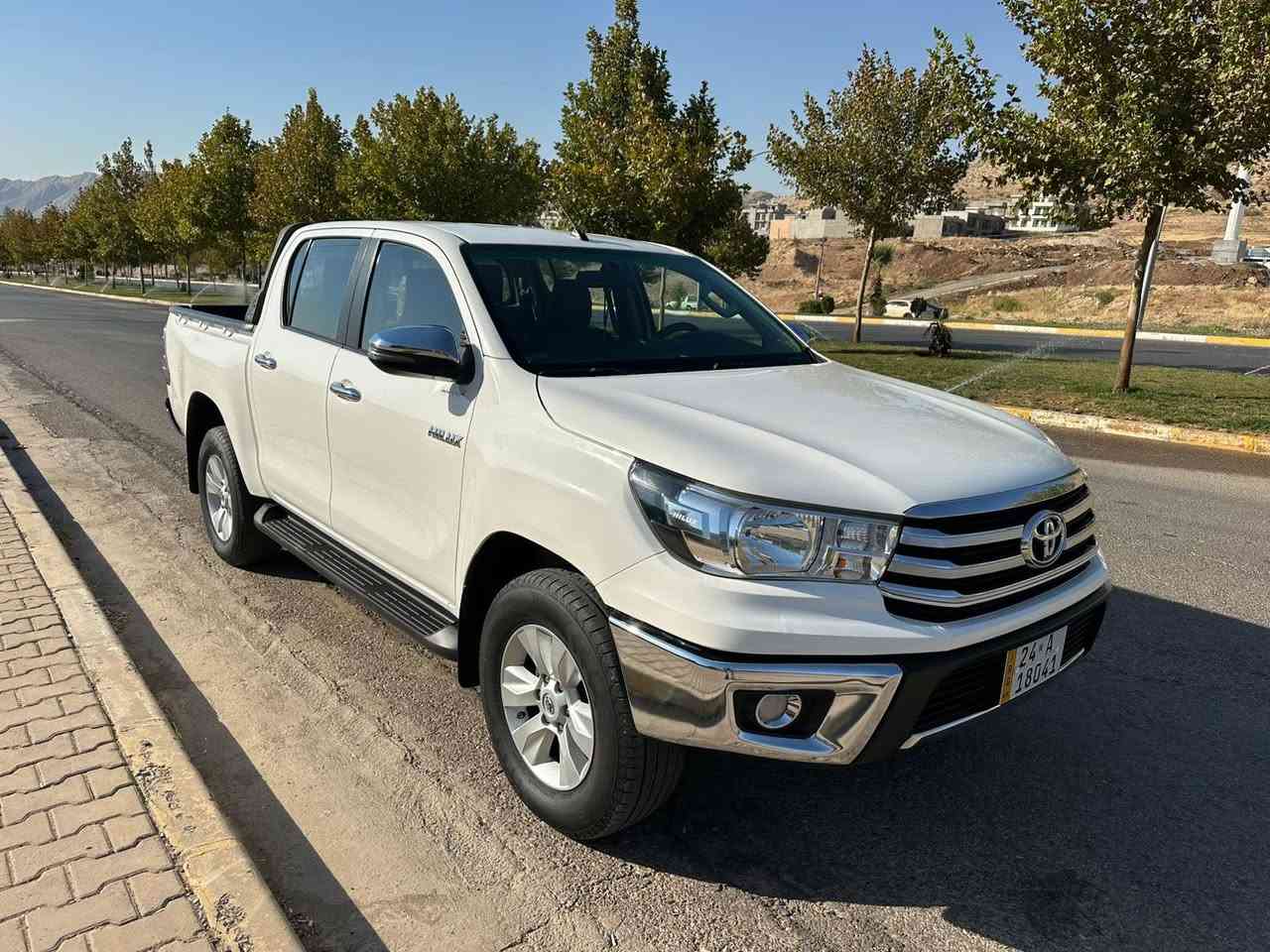 رقم دهوك شركة جيهان اصلي
_________________________

مواصفات

__________

 

كير اوتوماتيك + عادي 

تحكمات ستيرن جهتين

حساسات خلفيه 

كاميرا خلفيه

قطعتين تبريد خلفي

فوريل 4X4

حجم محرك 2700

فيش خلفيه لسحب الكرفانات

السيارة جديدة بمعنى الكلمة ماشية 153الف سونر للسيارة موجود ضمن المنشور    

سعر275 

____________________________

مكان السيارة دهوك 

الاستفسار وتفاصيل اكثر على الاتصال (***********)

***********
