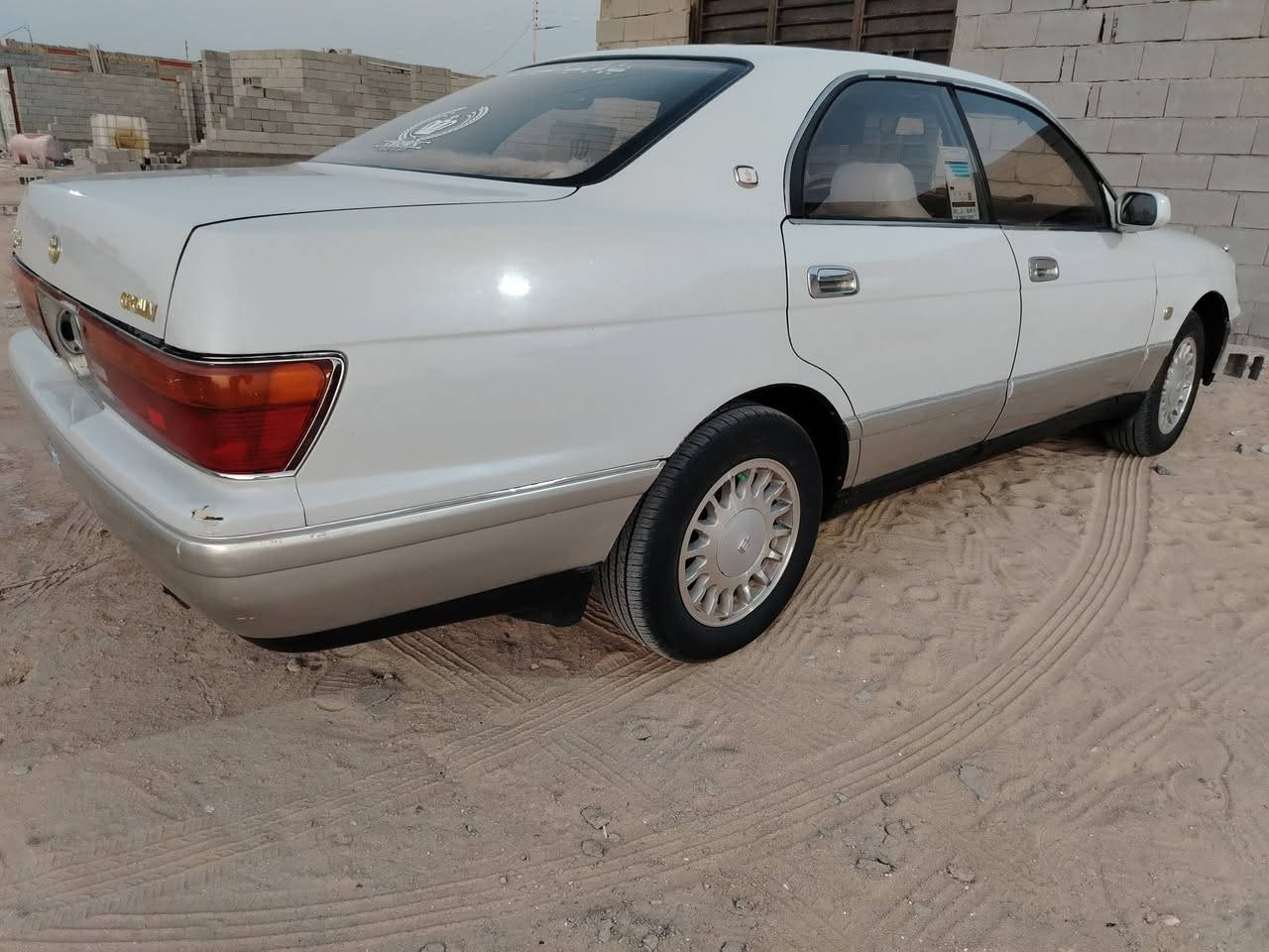 سلام عليكم ورحمة الله وبركاته 
بطه موديل 1994من فصل 
رقم بصره14نكليزي 
 مشروع وطني سنوي 31
مكفوله من الكص والنغل 
والضربه والشاصي والعيب شرعي
مكينه وكير 2500مكفوله هيه والكير 
حداده بل كارتون مانغصه شي 
كهربايت من طول لطول جاهزه 
دوخاله بلكارتون دشبول بطاين 
تخم تاير ستوه شاده بكرتونه 
العنوان البصره الستفسار ***********
