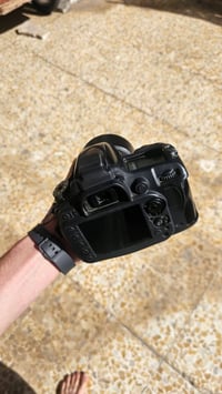 نيكون D610 • نظيفة ٩٥٪ • الموصل