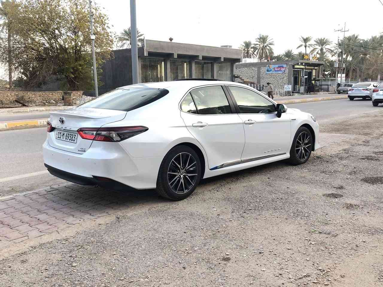 سلام عليكم 
كامري للبيع موديل 24 هايبرد 
فول مواصفات وارد سعودي (عبداللطيف جميل)
ماشية 55 الف km للأستفسار الاتصال ***********
