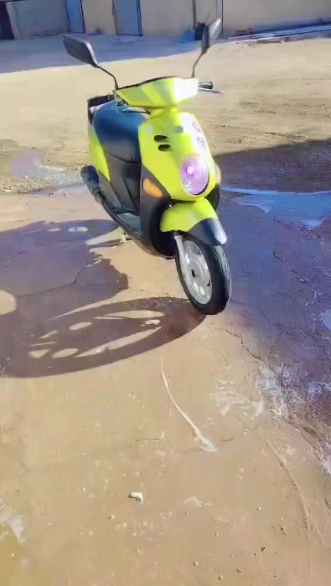 سلام عليكم دراجة فله للبيع  كفاله عمة نقص بس لشاير الخلفية  سعر 900بغداد كريعات *********** بيهة مجال بصيط كلش
