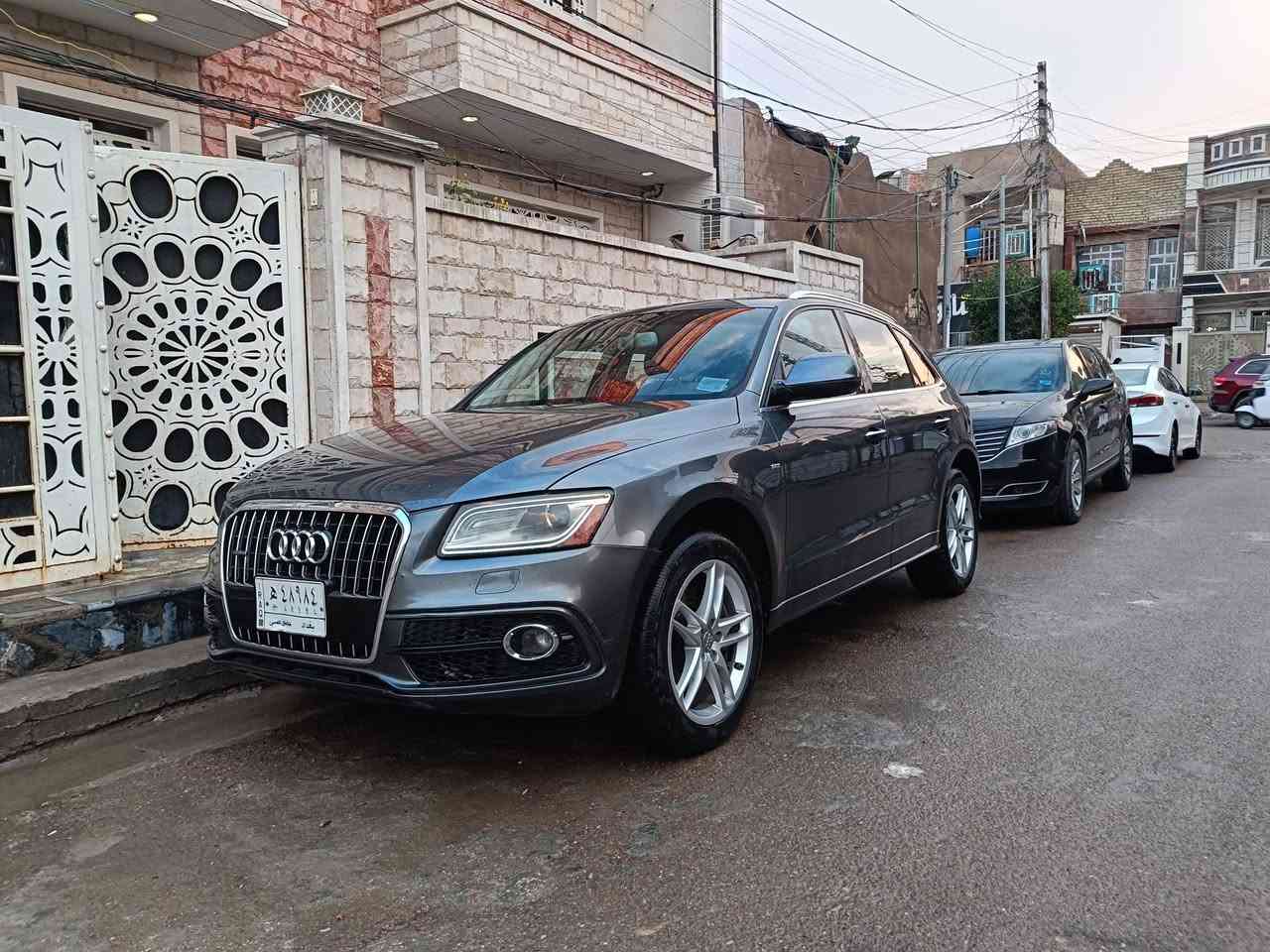 للبيع فقط 
السعر 95 ورقه للاتصال***********
اودي Q5 كواترو S line موديل 2016 رقم بغداد معوقين المده منتهيه التحويل ثاني يوم ابيع شرط التحويل
محرك 6 سلندر بلادي 3.0 محرك وكير مكفولات 
التبريد وتدفئه شغالات
بصمه . بانوراما . فور ويل .شاشه 
كشنات جلد كهرباء . تحكم استيرن . صندوق كهرباء 
تخم تاير نظيف الصدر الامامي وسط
مكفوله من الصبغ والضربه 
وارد امريكي التقرير نسبة غرق بسيطه 
السياره بامريكا تعمل وتسير صورة الحادث موجوده ويا الصور بالعراق بيها بارد بسيط
السياره مكفوله من اي مشاكل كهربائيه
المكان بغداد الزعفرانية
