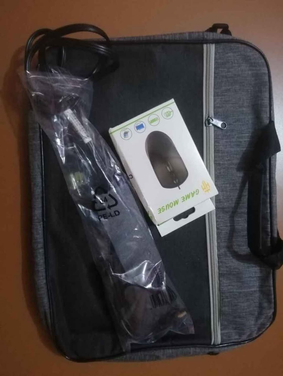 لابتوب DEII اصلي سلم امريكي مع شاحن والجنطه وماوس 
نظام ويندوز 10 تنزيل كافه الالعاب والبرامج 

السعر 100
متوفر خدمة توصيل
————————————————————-
المواصفات 
شاشه لمس 360 درجه قلاب بدقه فول اج دي عاليه 
شاشه 12 انج تقريبا بدقه عاليه 
بطاريه عاليه بسعه 6150 
ذاكره  64كيكا عشوائي 4 كيكا 
لابتوب سلم وشكل مميز مع امكانيه تشغيل الالعاب والبرامج
تحتوى على مداخل usb 
مدخل للرام سلم لامكانيه اضافه ذاكره عاليه 
تحتوى على مدخل اج دي ام للربط على البلازما البصرة, العراق


**إذا كنت صاحب هذا الإعلان وتريد حذفه لأي سبب، رجاءا أرسل رسالة إلى الدعم الفني**