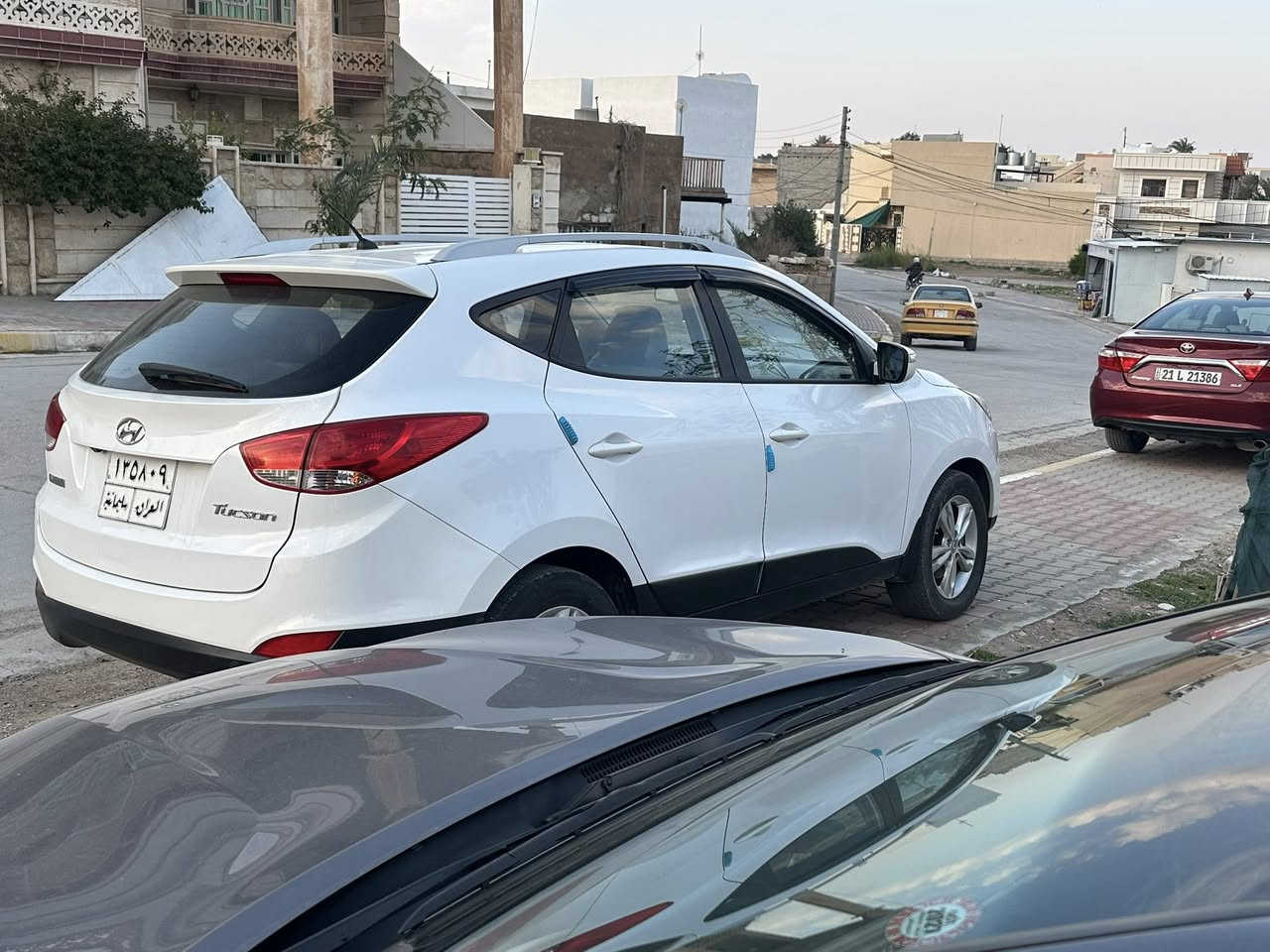 السلام عليكم
هونداي تكسون2013سياره جاهزه
مكينه كير صدر امامي خلفي مظبوط
طخم اطارات جدد والسياره احلى من الصور 
ديالى /خانقين ***********
