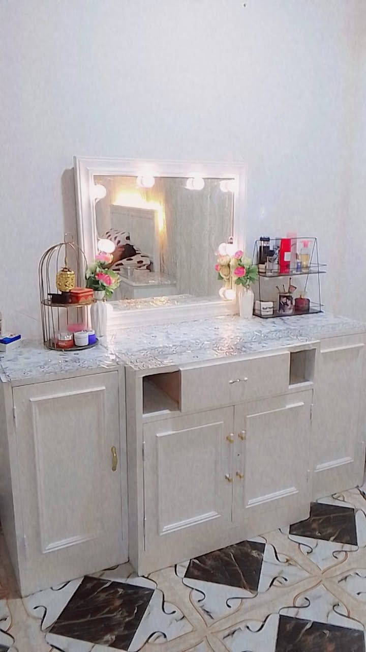 السلام عليكم غرفه اخشاب عراقي صاج تصميم تركي السعر 550 وبيه مجال بسيط


**إذا كنت صاحب هذا الإعلان وتريد حذفه لأي سبب، رجاءا أرسل رسالة إلى الدعم الفني**