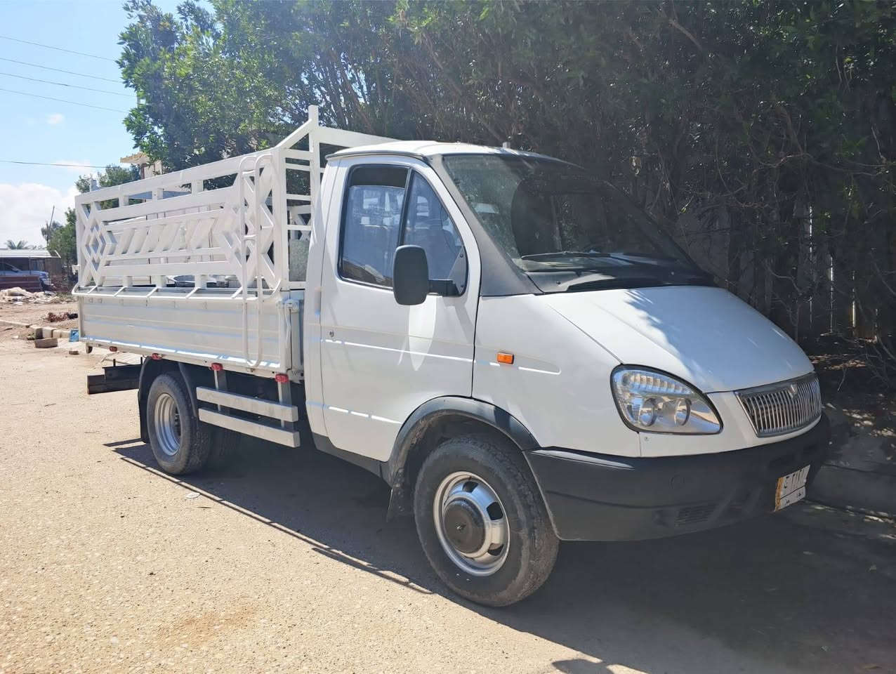 سلام عليك سياره روسيه كازيل مديل 2003 سياره نضيفه وما بيه اي نقص جاهزه من كلشي محركه مكفول وما بي نقص سعره 70 وبيه مجال لعنوان محافضه ميسان قضا لميمونه
***********
