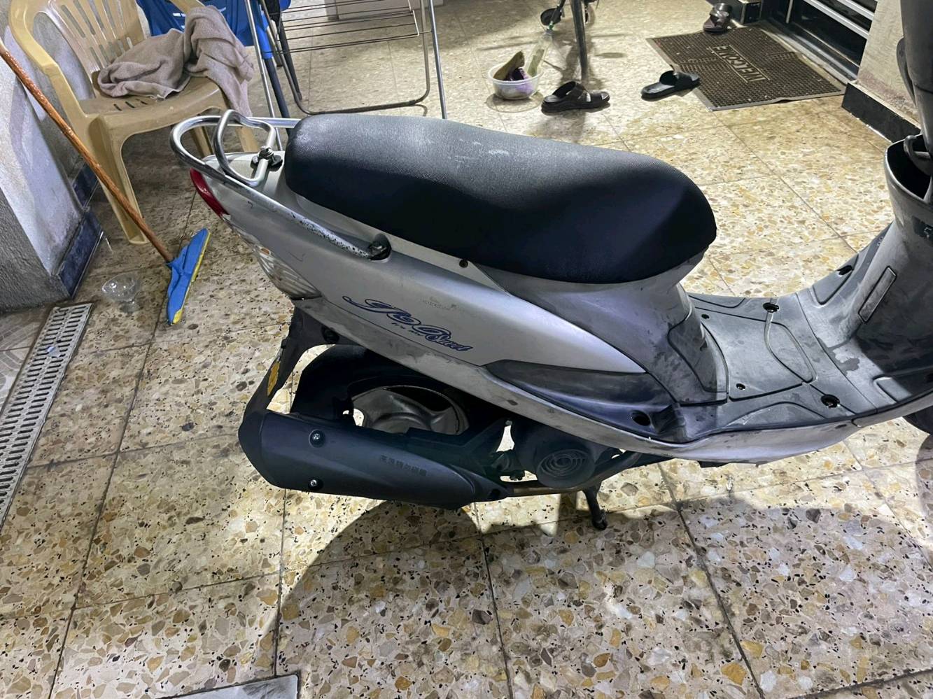 دراجه ماكس منغولي ما مفتوح بيها برغي نضيفه مثل ما موضح بلصور