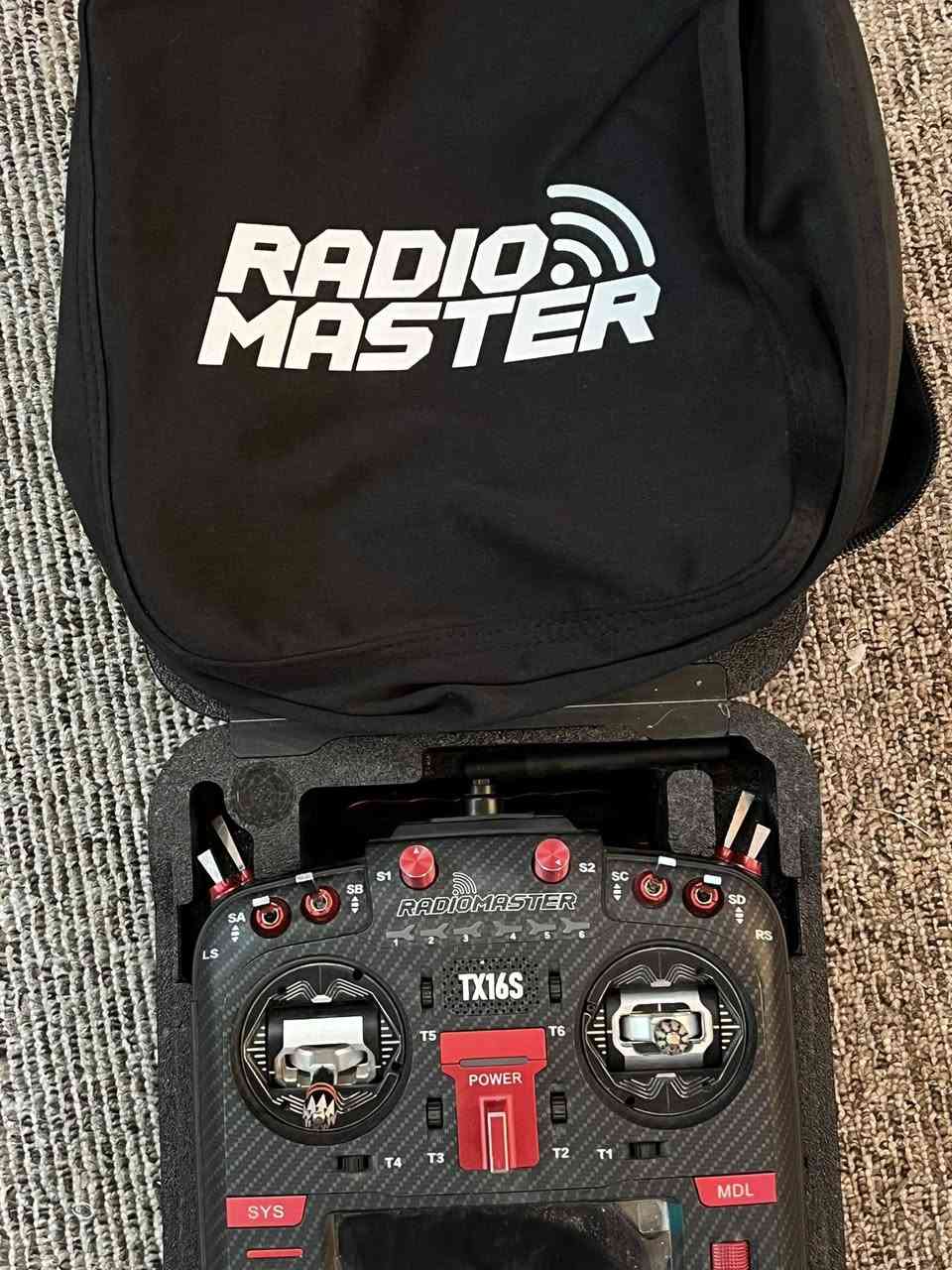 مع كمبل احمر ثنين إضافيات 
٤٥٠$


**إذا كنت صاحب هذا الإعلان وتريد حذفه لأي سبب، رجاءا أرسل رسالة إلى الدعم الفني**