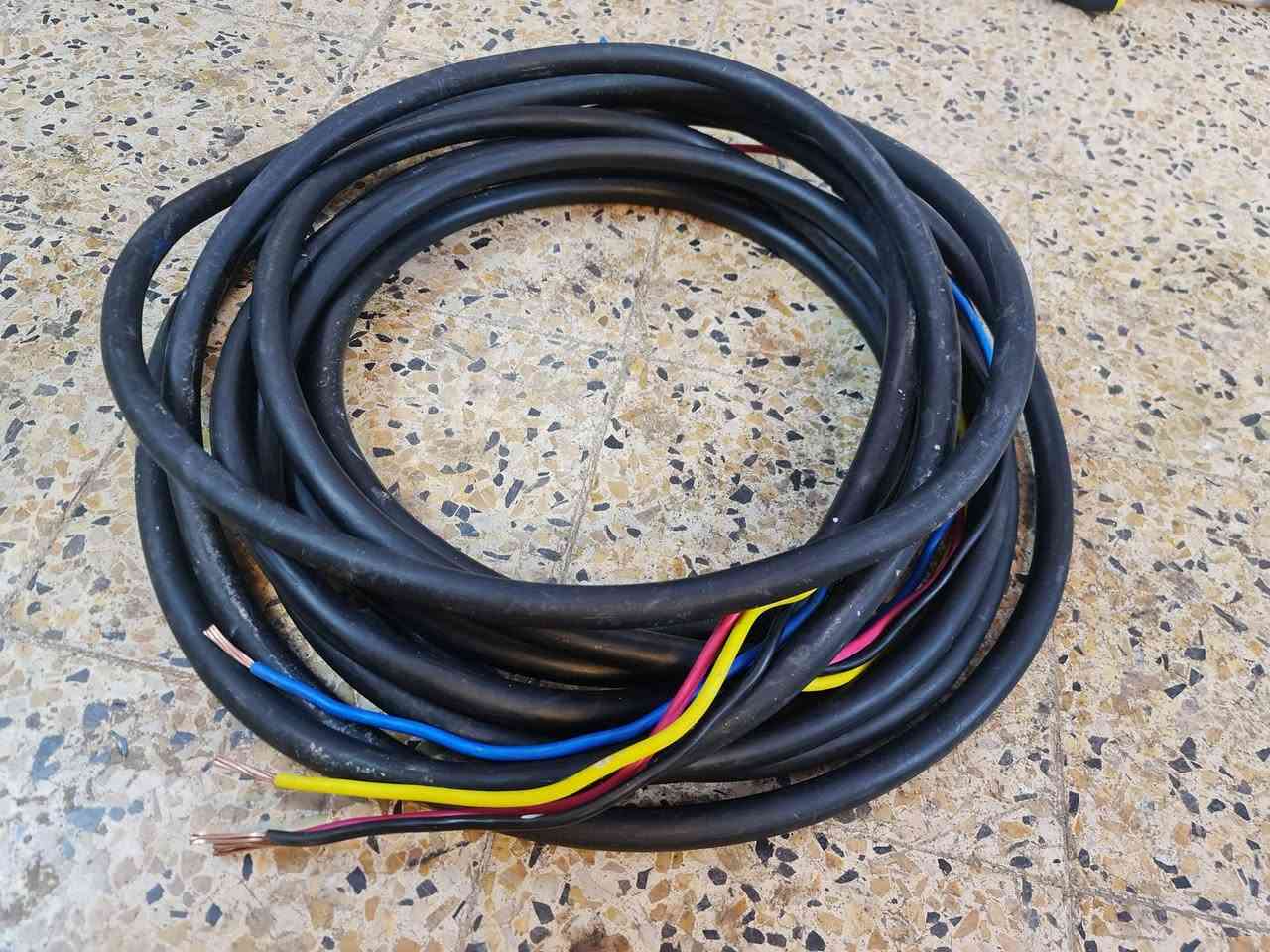 السلام عليكم
كيبل الفنار سعودي 4×16 مستعمل نظيف
طول 15 متر

سعر المتر 14 الف

مكاني الزعفرانية


**إذا كنت صاحب هذا الإعلان وتريد حذفه لأي سبب، رجاءا أرسل رسالة إلى الدعم الفني**