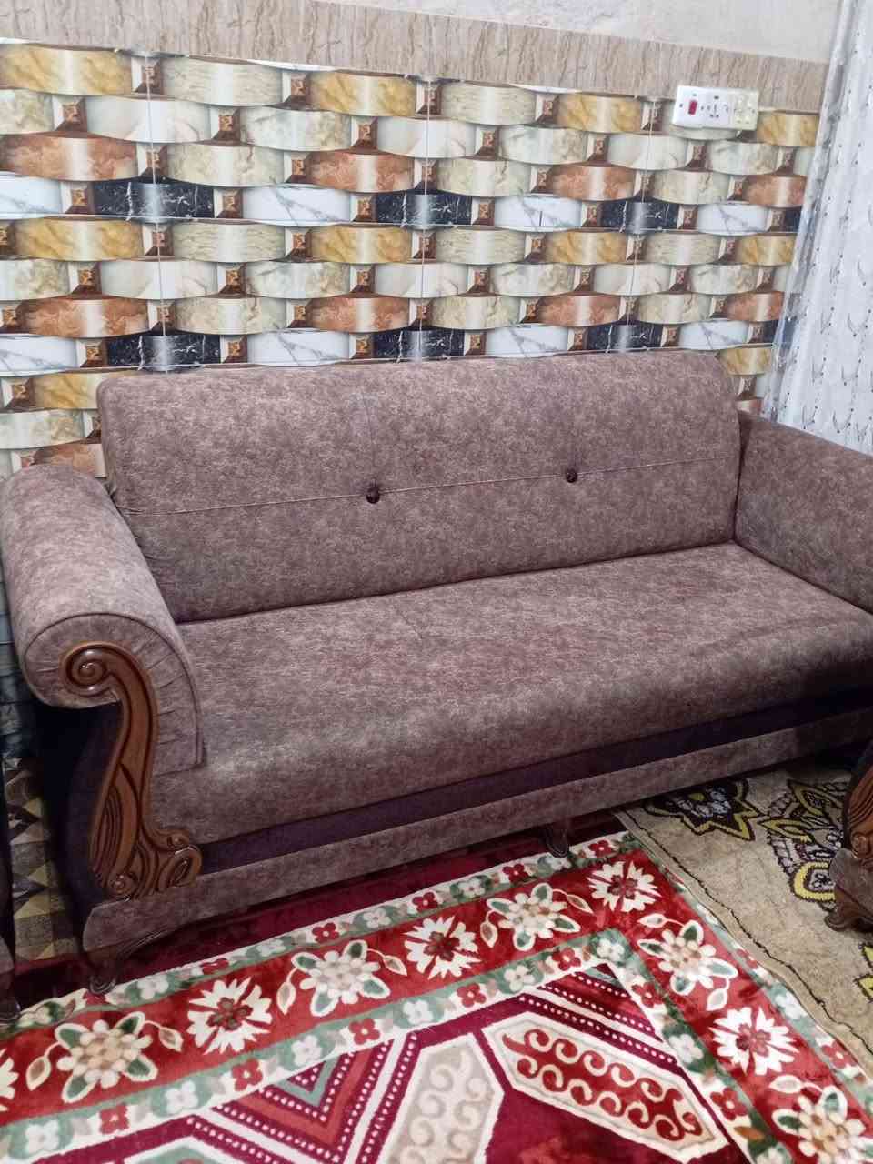 السلام عليكم عندي تخم للبيع السعر 350بيه مجال موجود في بغداد بوب الشام رقم الهاتف ***********
