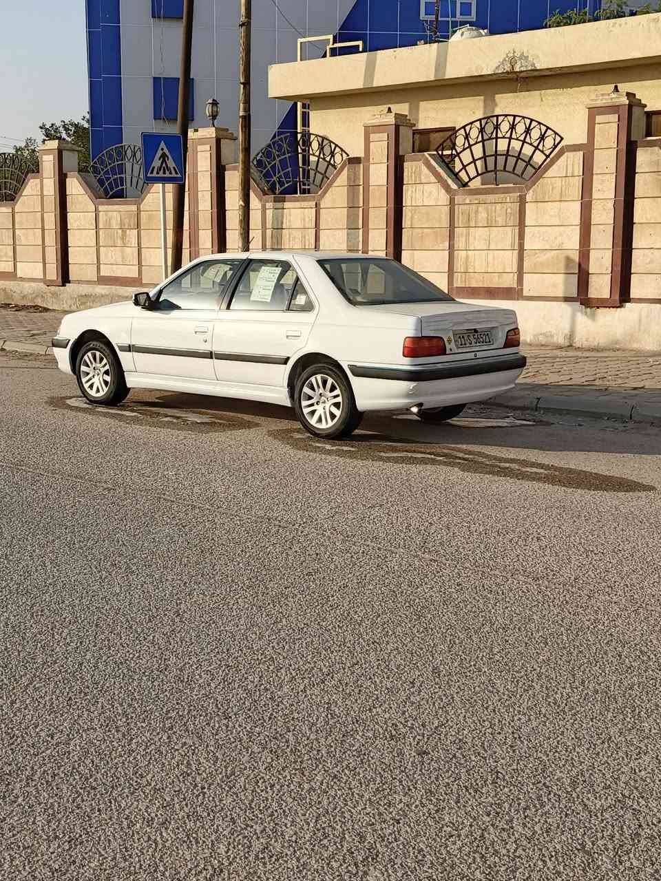 سلام عليكم
بيجو بارص مديل 22سياره حلوه وجديده ع وضع الشركه بيه جاملغ مبدل بدون داخل وبيه بلهلال الوره شويه معجون فقط سيااره رقم بغداد دولي حره باسمي وسياره كلشي شغال بيه تخم تاير وحداديه ومكينه وكير كله شركه 
مكان سياره ناصريه مركز اتصل وبيك خير ودلل ***********.سعر السياره 69وبيه مجال
