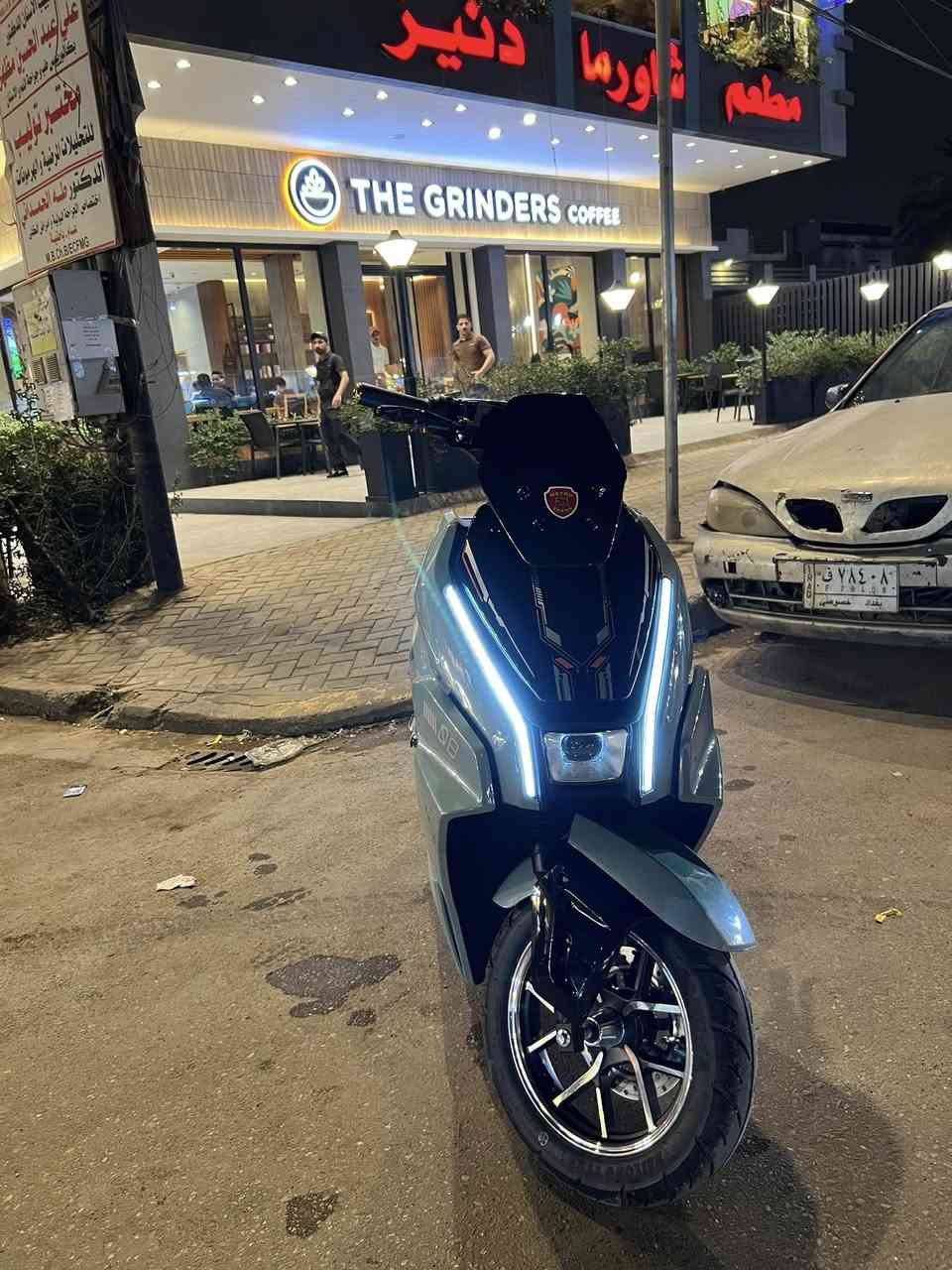 السلام عليكم دراجة كهربائية نوع رابيد 08 فضائي
الدراجة جديدة على وضع الوكالة بمعنى الكلمة مكفولة من كل شي 

صار تقريباً شهر من اخذتها بيها ضمان سنة على البطاريات 

اللون: اسمنتي على زيتوني كلش حلو لونها 

اشاير LED متحرك 

لايت زينون عالي وناصي 

السرعة الحقيقية 80 كيلو متر في الساعة

ملف 2000

بطاريتين كبار والشحن مالتها يمشي من 70 الى 75 كيلو متر امانة الله

اتصور ماشيه 1000 كيلو ع گد اروح بيها للشغل وأجي اني ساكن بأبو طيارة وشغلي بالكرادة داخل امانة الله الدراجة خير من الله اي نقص مابيها 

وبيها مرايات وأرضية جديدات بالنايلون بعدهن ممفتوحات ولا مشدودات ع وضع الوكالة 

عنواني الدورة ابو طيارة 

السعر مليون و 100 وبيها شي بسيط لأن كلش جديدة بمعنى الكلمة 

***********
