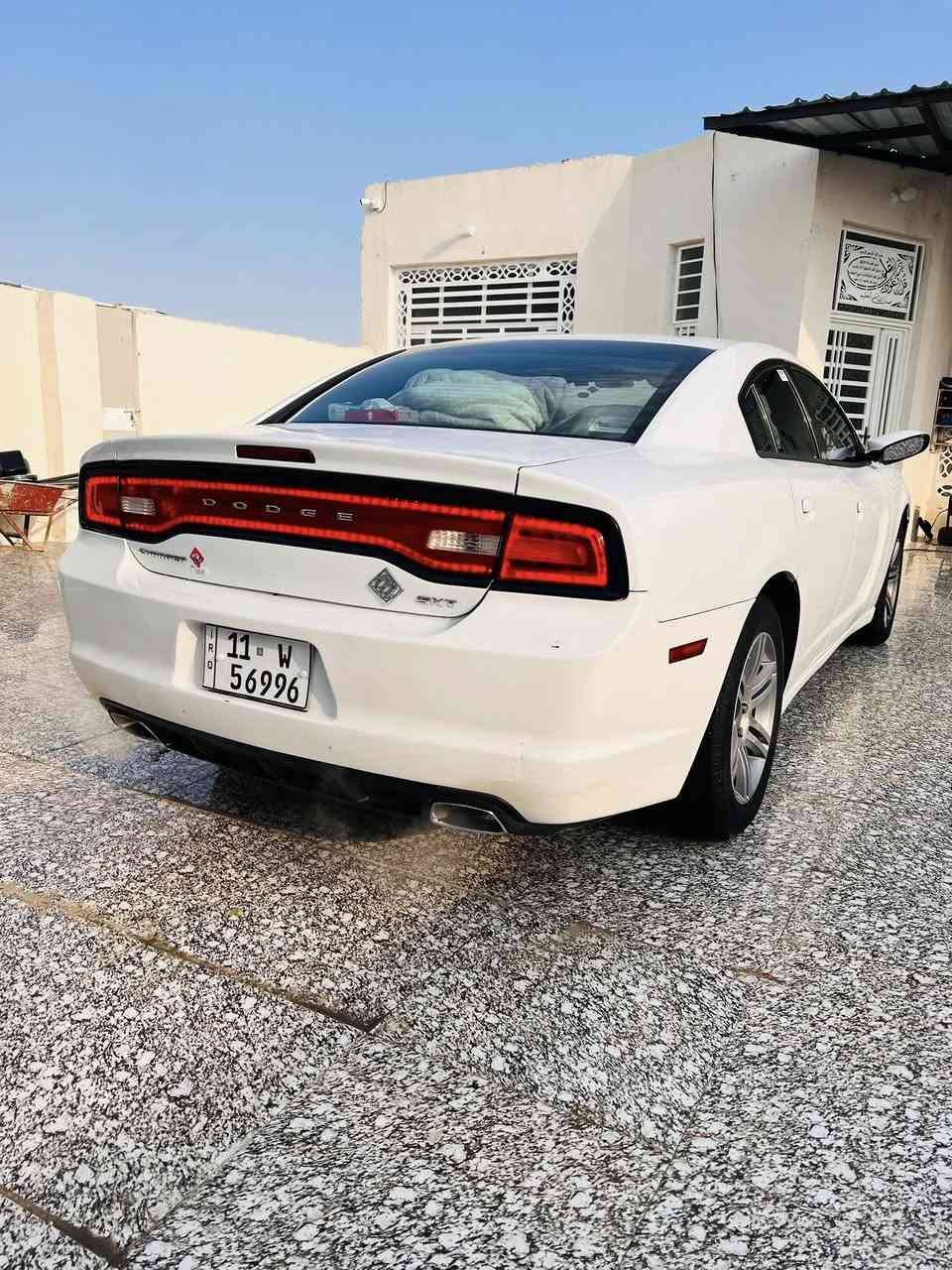 سلام عليكم جارجر  للبيع سياره جاهزه مكفوله بيه بس بارد ع كد شبر بل باب الخلفي سياره مواصفاات عاديه داخل عسلي سعر السياره175وبيها مجال قليل للشراي 
تحويل ثاني يوم ***********📲***********
