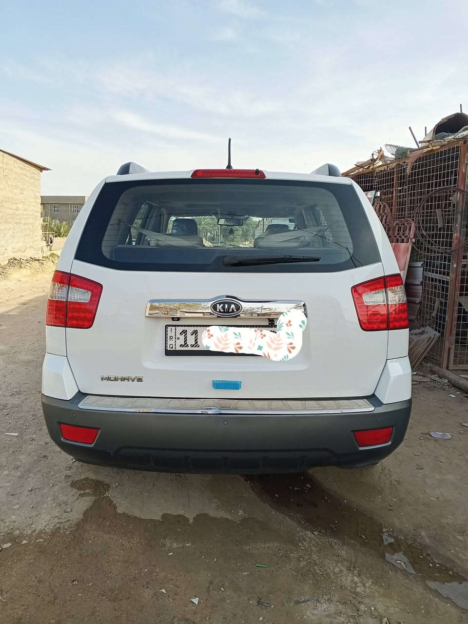 سلام عليكم كيا مهافي 2011 للبيع رقم بغداد جديد سنويه لل 34 هزه جديده تحويل مباشر فور  ويل لايت زنون سياره جاهزة تخم تاير جديد كير محرك خير من الله سياره متصرف عليه لو ربع بيه رش كلير جه عكس السايق باقي كفاله مكان سياره الانبار حديثه سعر 140 وبيه مجال بسيط ***********
