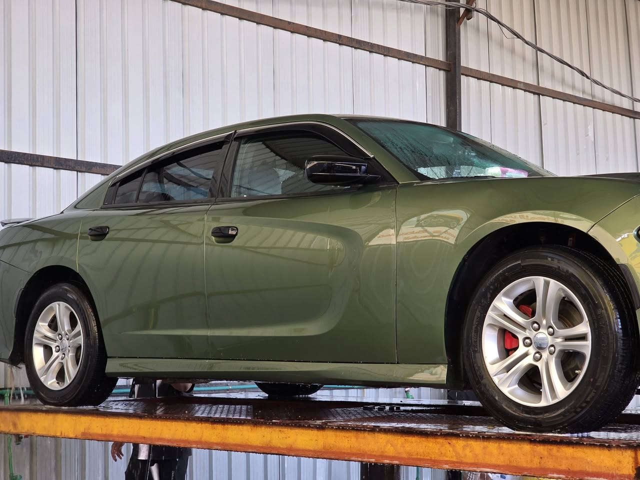 🚗 للبيع | دودج تشارجر SXT موديل 2023 🚗
للبيع دودج تشارجر SXT موديل 2023، سيارة مميزة وفول مواصفات، جاهزة على الاخر .
✅ الموديل: 2023
✅ الفئة: SXT
✅ المحرك: V6
✅ الممشى: 50 ألف كم
✅ اللون الخارجي: زيتوني
✅ الداخلية: تغليف كنتار لون زيتوني
✅ فول مواصفات
✅ رقم بابل سنوية باسمي
🔧 الضرر: بنيد وباب السائق.
💰 السعر: $230
📍 الموقع: بابل
للاستفسار والمشاهدة، التواصل على الخاص أو الاتصال***********.
