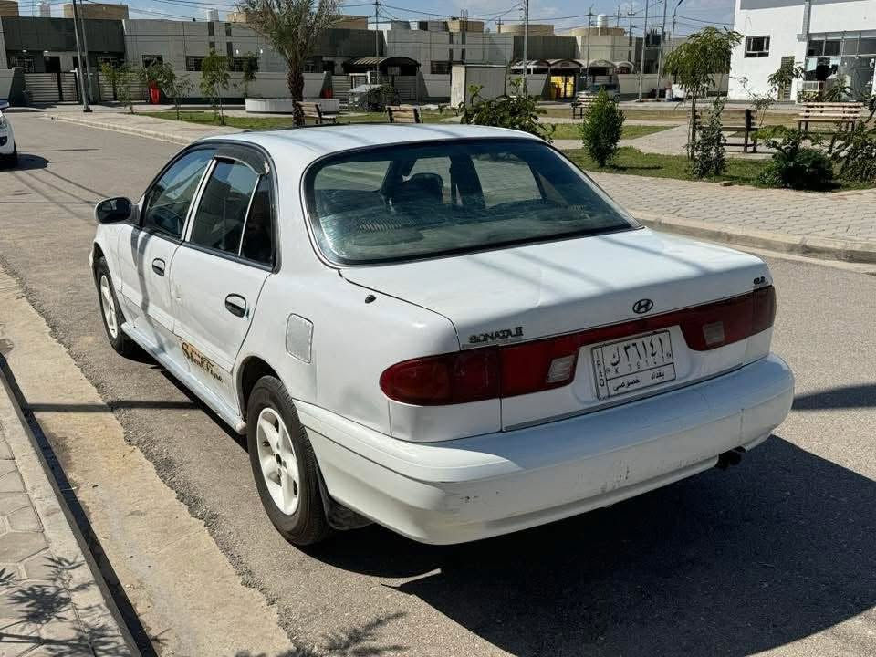 سوناتا 2 كير عادي محرك 2000 موديل 94/ بغداد باسمي / كير مكينة مكفولات سعرها 39 مكانها كوت / ***********

