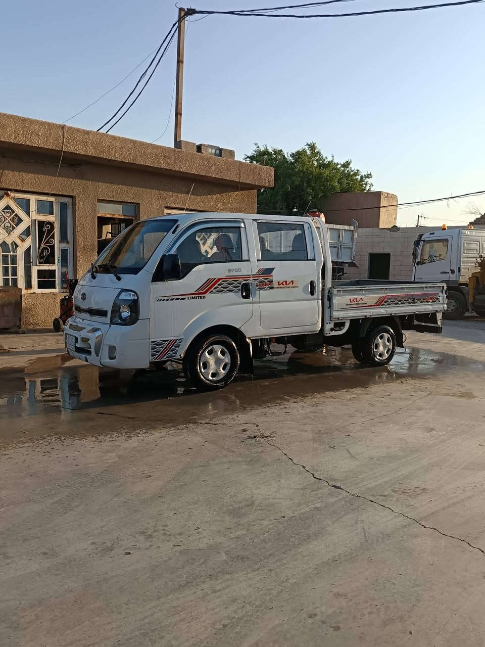 سلام عليكم كيه موديل ٢٠١٣ للبيع بسمي سنويه ٢٠٢٨ رقم واسط تحويل ثاني يوم السعر 110 وبيها مجال للستفسار ***********
