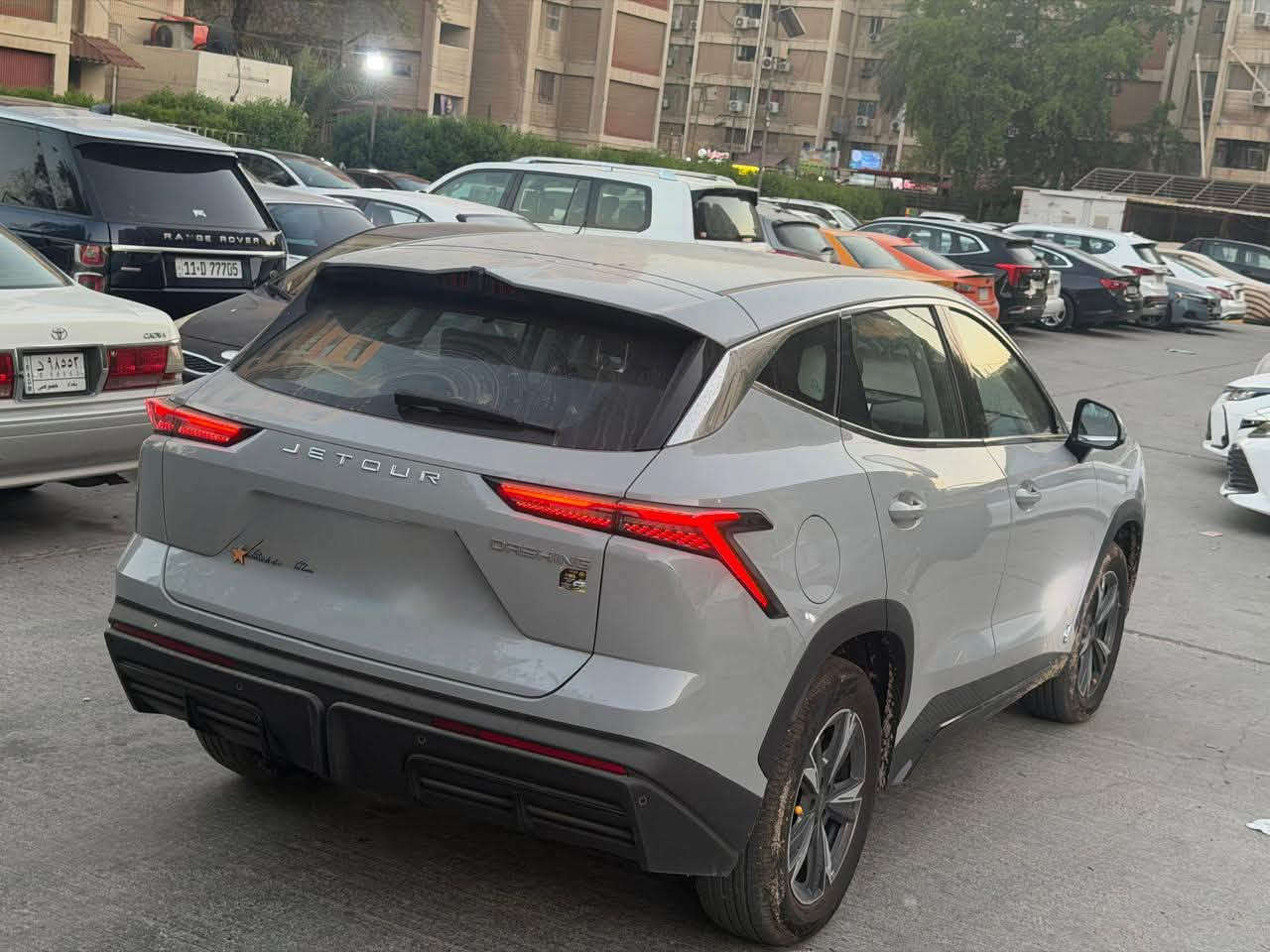 جيتور داشنك على وضع الشركه كونفورت
ماشيه ٦٠٠٠بعدها على وضع الشركه جديده
مواصفات الكونفورت الاعتياديه
السياره بيه ارضيات حوضيه كامله مع الصندوك
مكان السياره بغداد مجمع الصالحيه 
مقابل مجلس محافظة بغداد
السعر ٢٤٣٠٠ قابل للتفاوض
للاستفسار 
م عدي ***********
