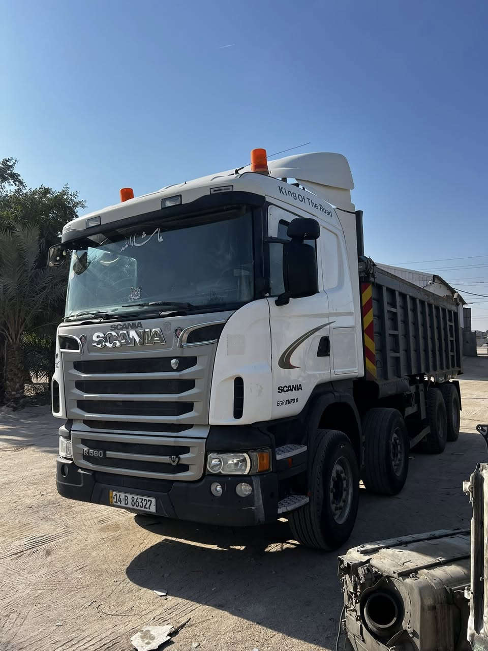 السلام عليكم 
سكانيا 2013 عگرب بلادي سياره بلاديه 
محرك 560 
كير 1000 3*3 
رقم بصره الجديد بأسمي 
مكانها البصره الزبير 
السعر 430 
***********
