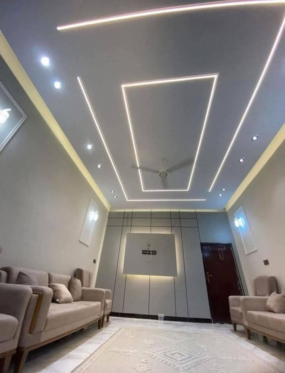 سجاد صاحب لديكورات والأصباغ
تنفيذ كافت اعمال ديكور والأصباغ الداخلي
                               بأسعار مناسبه ودقه في العمل
كربلاء حي العباس *********** واتساب
