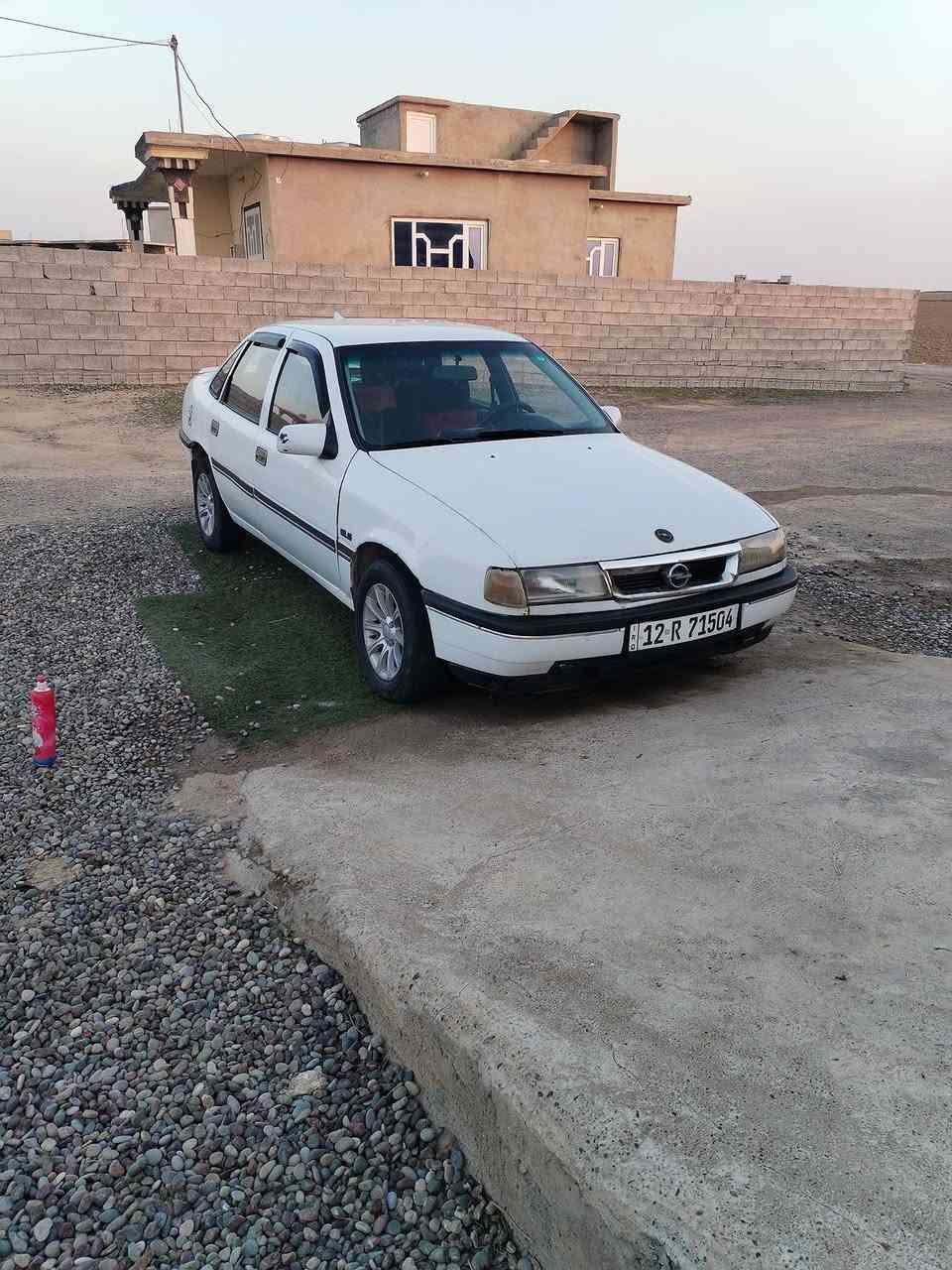 السلام عليكم
فكتره موديل 1991 السياره حلوه حجم 18 رقم جديد سنويه جديد اني الشرعي تفاصيل آخره اتصل ***********
