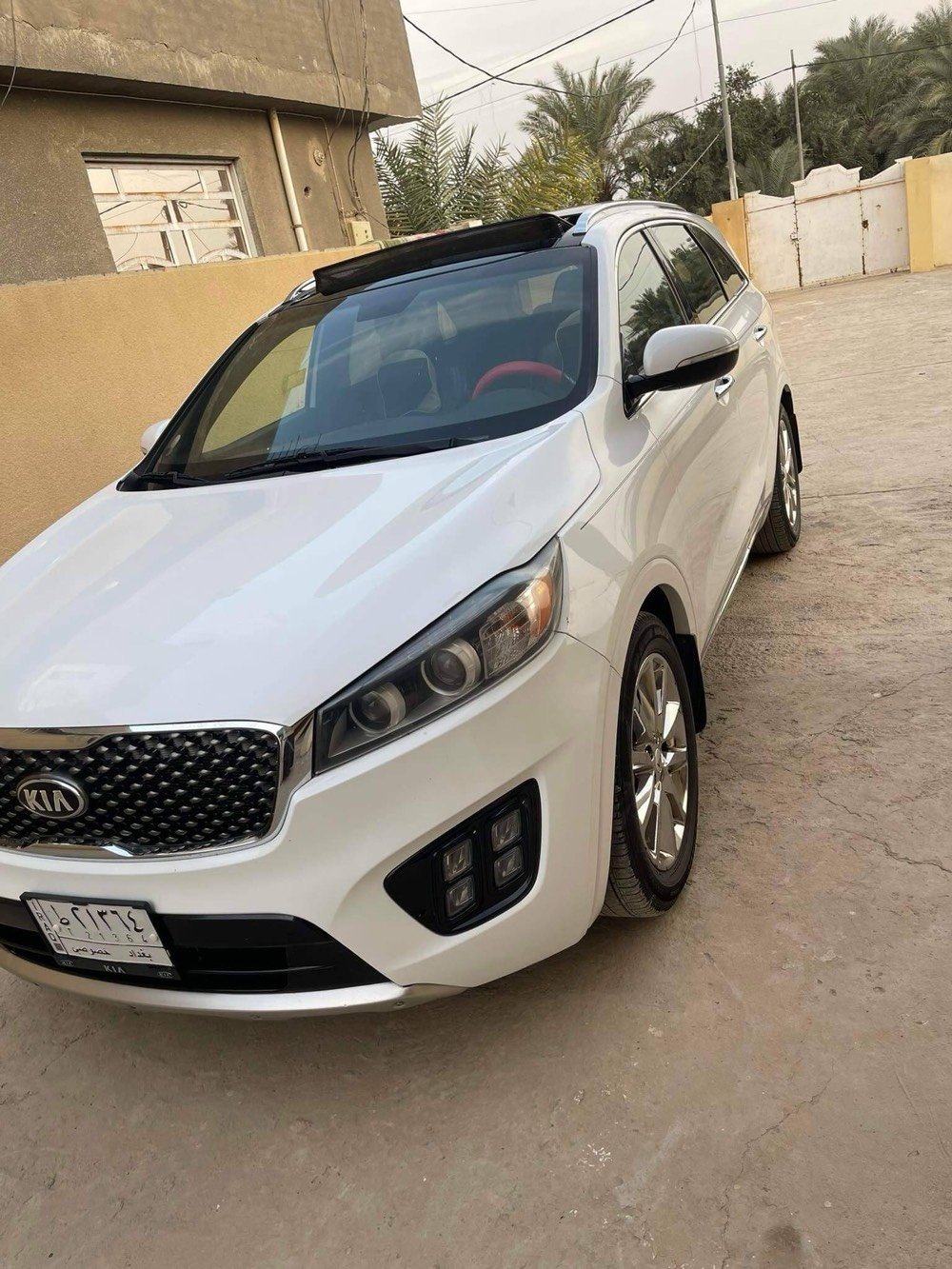 يا الله سلام عليكم 
للبيع كيا سورنتو 2016
فول مواصفات آعلى فئة (sxl)
محرك 6سلندر
7راكب حادثها جاملغ بدون دواخل فقط بارد بدون صبغ سياره جديده خير من الله لاستفسار اتصل 

***********