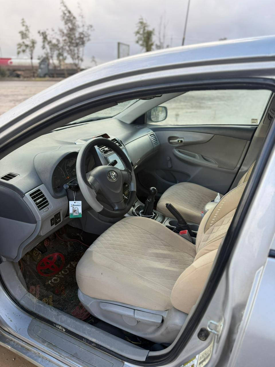 سڵاو هاوڕێیانی خۆشەویست
بیکاشۆ مۆدێل 2010 مەکینە 18 ی گێڕ عادی 
گێڕ و مەکینە بەشەرت فیتەر تەبرید سارد و گەرم بەشەرت
شاشە ئایپاد .، بۆیاخی نیە .، 2 پەڵە ساردی هەیە بەشەرتی فەحس و سۆنەر 4 تایە و ویلی لۆك ڕەقەم سلێمانی سەنەوی تا 2029 تازەیە تەحویل و وەکالە بەشەرت خرامەی تیا نیە کۆبۆنی بەنزینی هەیە    سعر:  دەفتەرێك و  مەعمەلە 
شوێن چەمچەماڵ  #ادمینـ🌹
ژ.م : *********** ڤایبەر و واتساپی لەسەرە ❤
