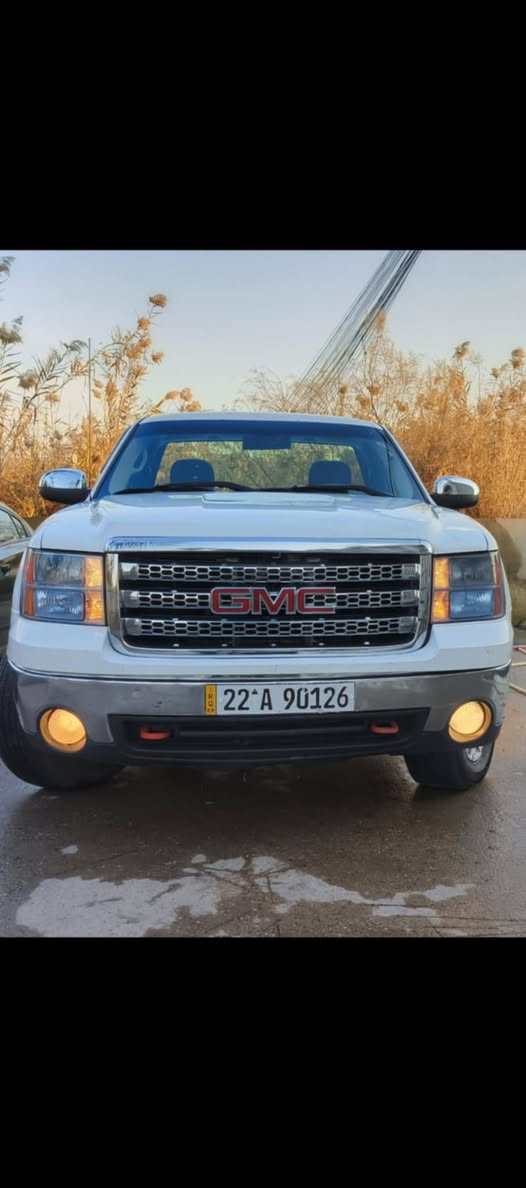 السلام عليكم اخوان جمسي سييرا ٢٠٠٨بسمي رقم اربيل بيها جاملغ امامي مصبوغ فقط مكينه مامفتوح كير اكسن صدر امامي خلفي كله شرط سنويا ٣١ ادما كامله مكان موصل سعر خابر ودلل( ***********) (***********)
