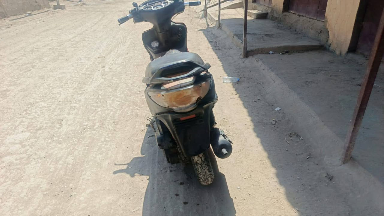 كامكو ياباني شغاله سلف كهربائيات تايرات جدد بيع مستعجل سعر 225 بابل الحمزه الغربي *********** دراجه طياره سعر الجديد مالتهه مليون
