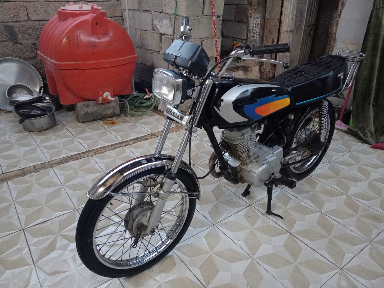 دراجه إيراني نامه اصلي  شاصي امتياز للبيع بدون اوراق الشراي يتصل مكاني الشيشان *********** السعر ٤٥٠ قفل
