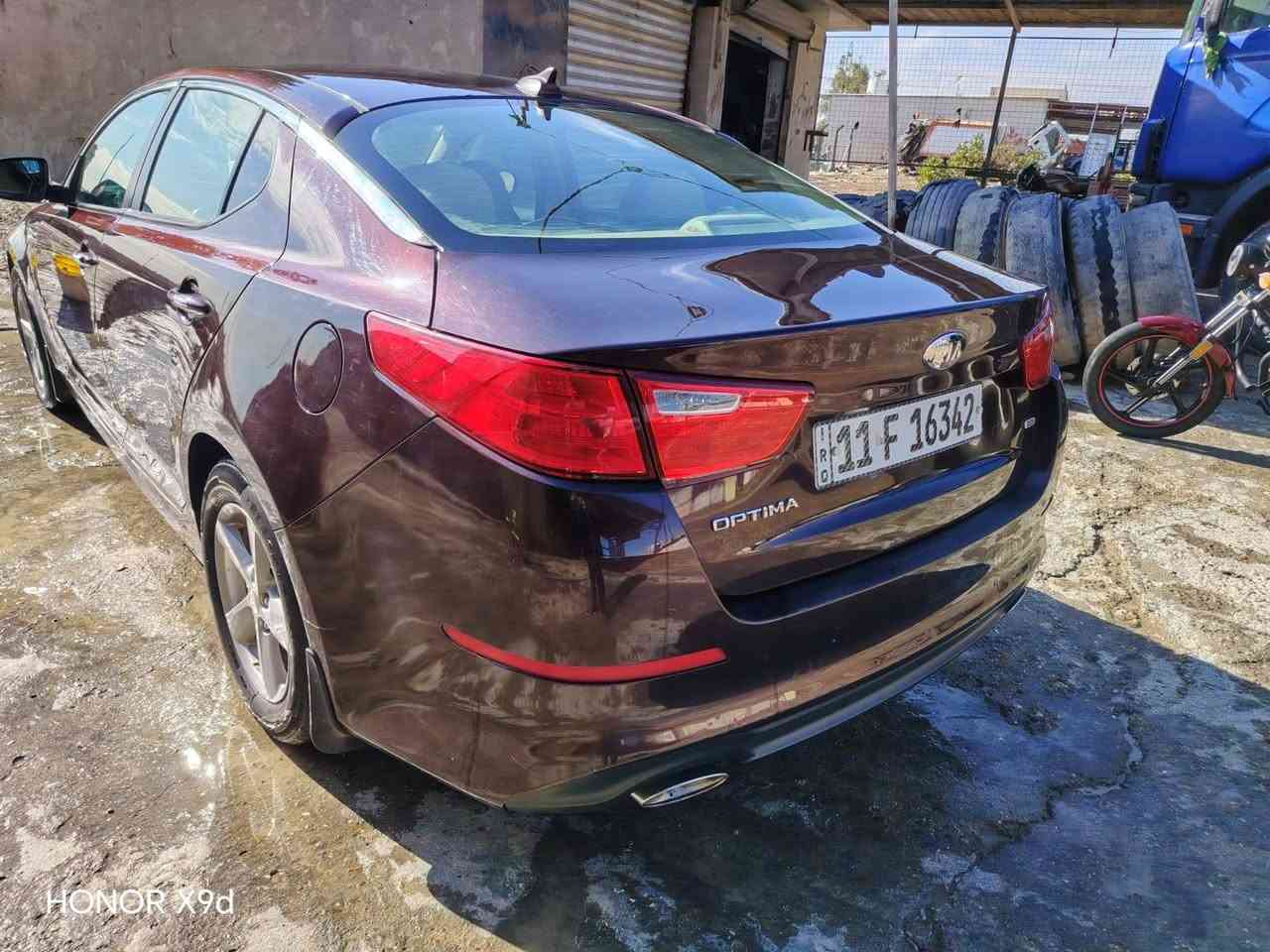 السلام عليكم كيا ابوبتما موديل 2015رقم بغداد امريكي محرك 2400 السياره ماشيه 71miالف السياره بيه تبديل بابين وخشم البنيد والداير الجاملغ الخلفي بدون دواخل السعر 110 وبيه مجال رقم الهاتف *********** مامتواجد ع الفيس
