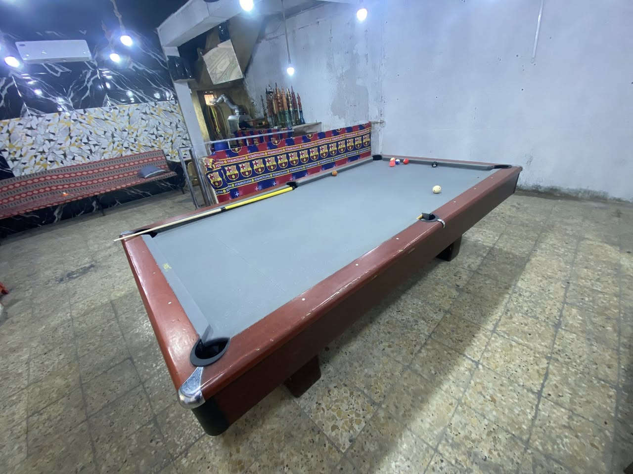 ميز بليارد لبيع  سعر1000تصال وتساب فقط ‭0772 846 9327‬
