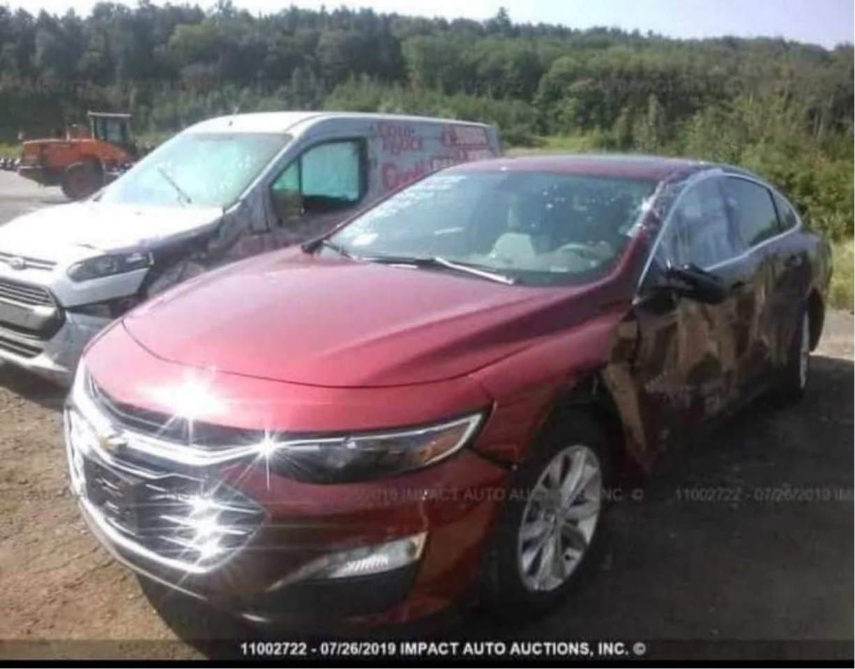 ماليبو lt2 2019 فول
للبيع او المراوس حسب القناعة

سياره مابيها اي عطل 

محرك 1500 تيربو
ماشية 124,500km  
❌الضرر - جانبي بچم كبس
بصمة تشغيل وابواب
تشغيل عن بعد 
تبريد قطعتين
شاشة كبيرة
كامرة دوارة
وبقية المواصفات المعروفة

🔥رقم بغداد الانكليزي 

السعر 107$ وبيها مجال

مكاني بغداد الغزالية  

رقم 👇👇

📞 ***********
