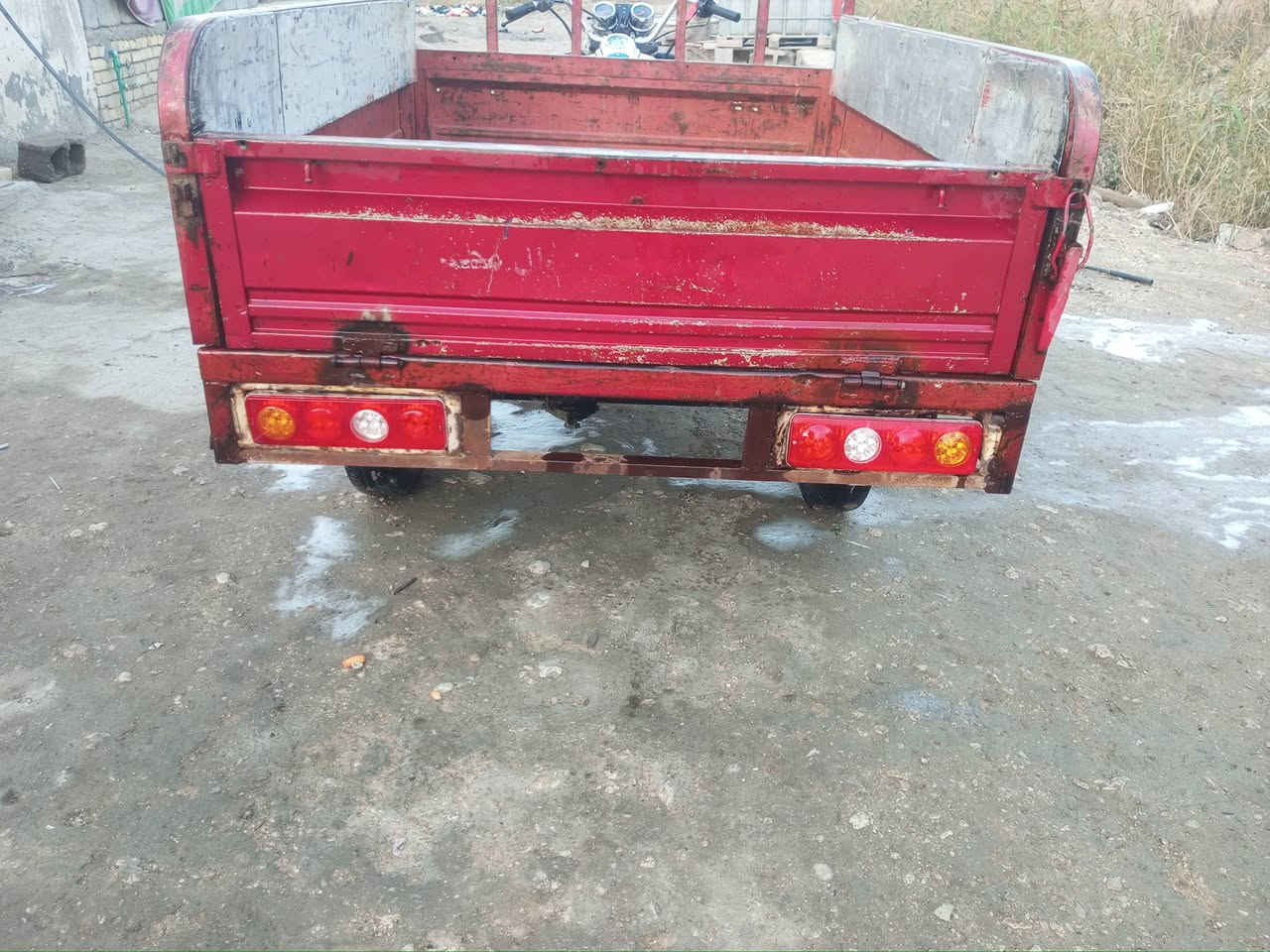 السلام عليكم ستوته للبيع موديل 13 اوراق شاص مصبو حراري مكينه جديده كهربائيات شغاله شاصي مقفول اللون ابيض بدي بلاد ما مقصوص ناصريه مركز سعر 1,550 🌹😘***********
