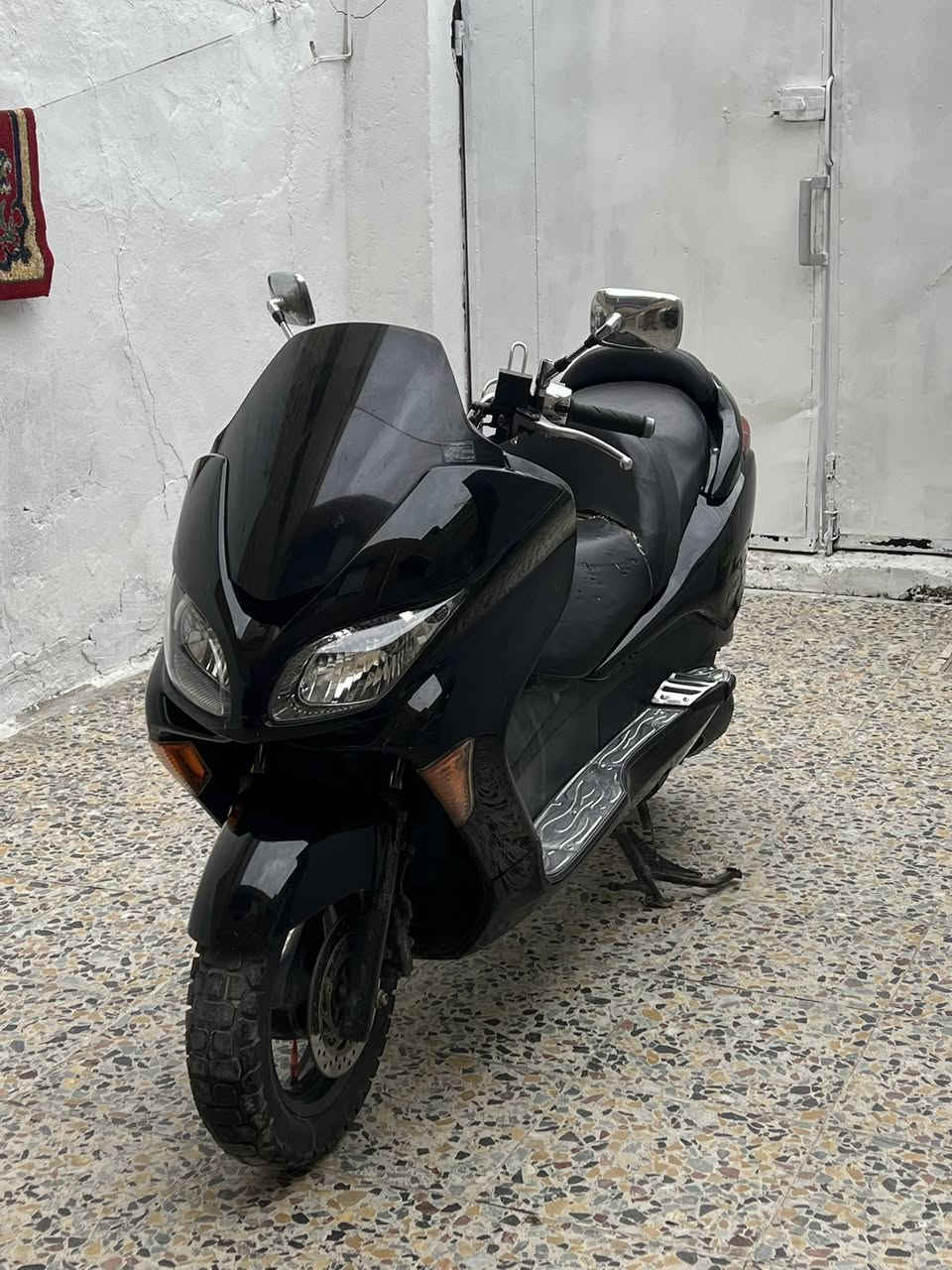 فورزه بصمه صفر ثمانيه
كامله دراجه مابيهه نقص 
كير شغال كهربائيات شغاله
مكاني بغداد *********** 
السعر ٩٥٠ الف
