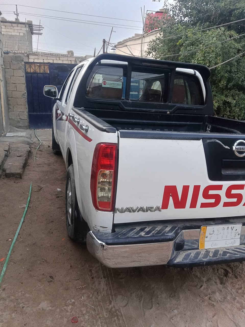 نيفارا 2013 كير عادي نضيفه بيها ضربه خفيفه بالمدكر الايمن فقط رقم بصره
السعر 92 وبيها مجال 
التفاصيل ***********
