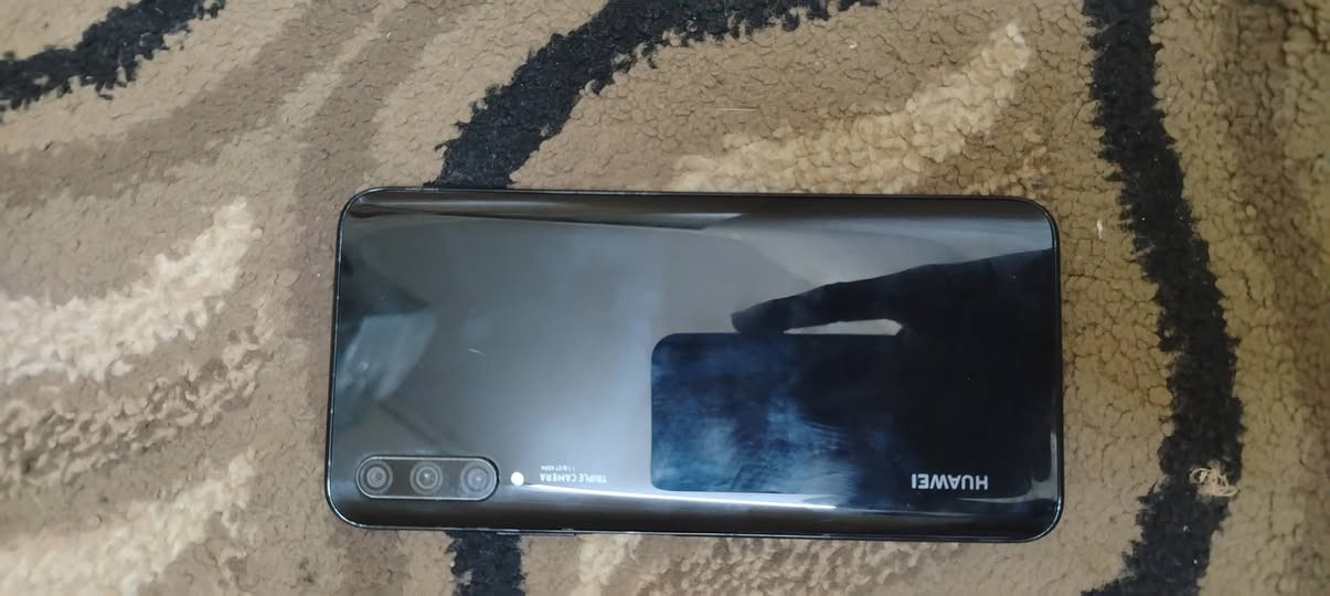 واي 9برايم ذاكره 128 للبيع سعر خاص ***********
