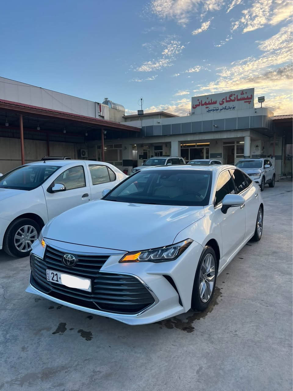 Toyota Avalon XLE 2022/6
69.000 km  ***********
‎تۆیــۆتــا ئــەڤــەلۆن ٢٠٢٢ مانگی ٦ 
‎مواصــفات خـلــیجــی دەرەجە دوو
‎تەنها ٦٩ هەزار کم ڕۆشــتووە
‎دەعامی بۆ دەعــامی بێ بۆیاخ بێ تەعدیل
‎بەصمە، سڵایت، ناو زەرد، کوشن جلد
‎دوو کوشن کارەبایی، کوشن هیتەر
‎ڕاداری خەتی جادە، ڕاداری پێشەوە و ڕاداری ئاوێنە
‎شاشە و کامێرا تەحدید سرعە و سوکان ڤۆلیۆم
‎لایت لید و زینۆن تەبرید مەرکەزی
‎پێش  و دوا حاسەی بیلاد  ...زۆر مواصفاتی تر
‎سەیارەکە زۆر جوان و تازەیە هەردوو بەصمەی شەریکەی ماوە ،،گێڕ و مەکینە بەشەرت✅
‎سەنەوی و ژینگە و ڕەقەم تا ٢٠٢٨  تازەیە
‎هیچ مەسرەفی نیە هەموو گیانی لەسەر دەقی شەریکەیە  ناونیشان سلێمانی
‎تەنها بۆ فرۆشتن *********** السليمانية, العراق
