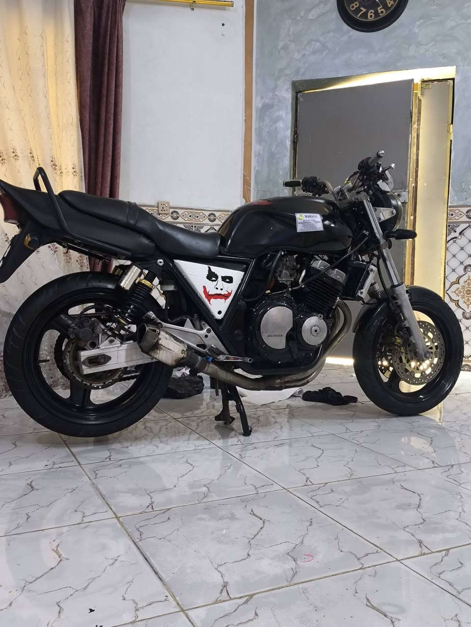 بيع مستعجل جوه السوك سي بي فور 400 16ولف كفاله دراجه كلشي مابيها نقص جاهزه مكينه رعيده فصله نار دراجه مال جناي وعلي تخبل محتاج وريد ابيع سعر 11 بلاش ولله وبيه هم مجال بصيط مكان ناصريه مركز لتواصل ***********
