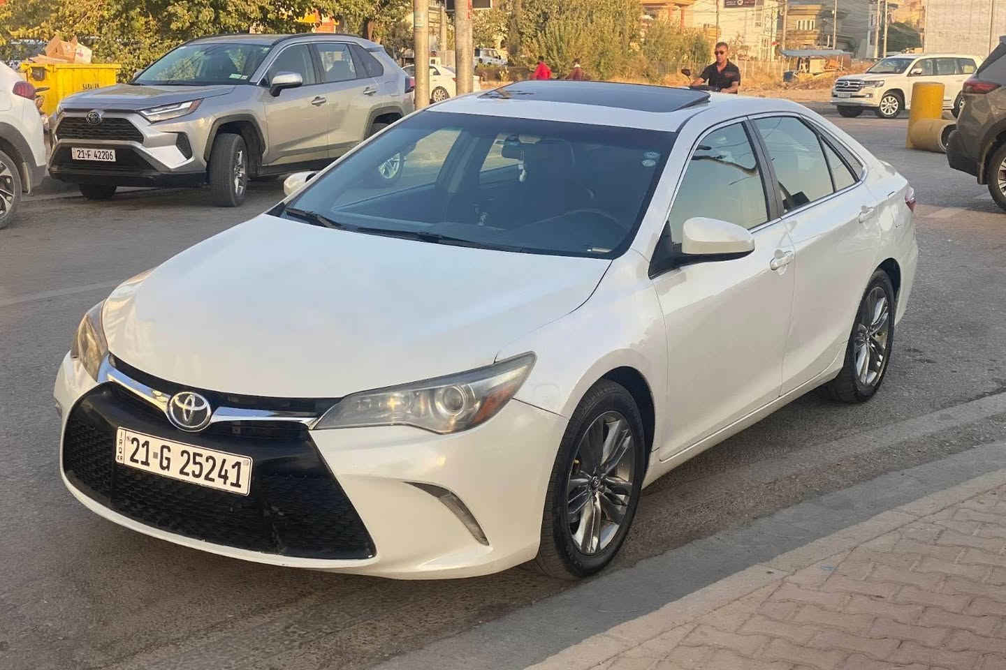 تۆیۆتا كامرى 2017 مواسەفات SE
سلايت
كوشن كارةبا
ئيكؤ
تحديد سرعة
سةنةوى تازه
تاقم تايةى تازه 
بئ تةقةو رةقه
بؤياخ ٦ پارچةى بؤياخه سةقفو شانى بؤياخى نيه 
ئيرباگ بةس سوكانى تةقيوه دةعمى قورسى نيه

سـعـر : لە کۆمێنت داوابکە ڕاستەوخۆ بۆت دێت 📥 

گێر و مەکیەنەی بەشەرت 
هیچ کێشەیەکی تێدا نییە 

ژمارەی خاوەنەکەی 
***********
