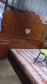 غرفة نوم البيع سعر 550اتصل على رقم 07725269952