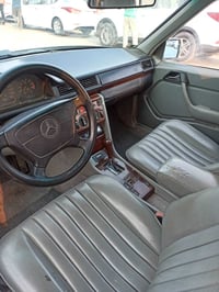 مرسيدس • ١٩٨٧ • محرك ٢٥٠٠