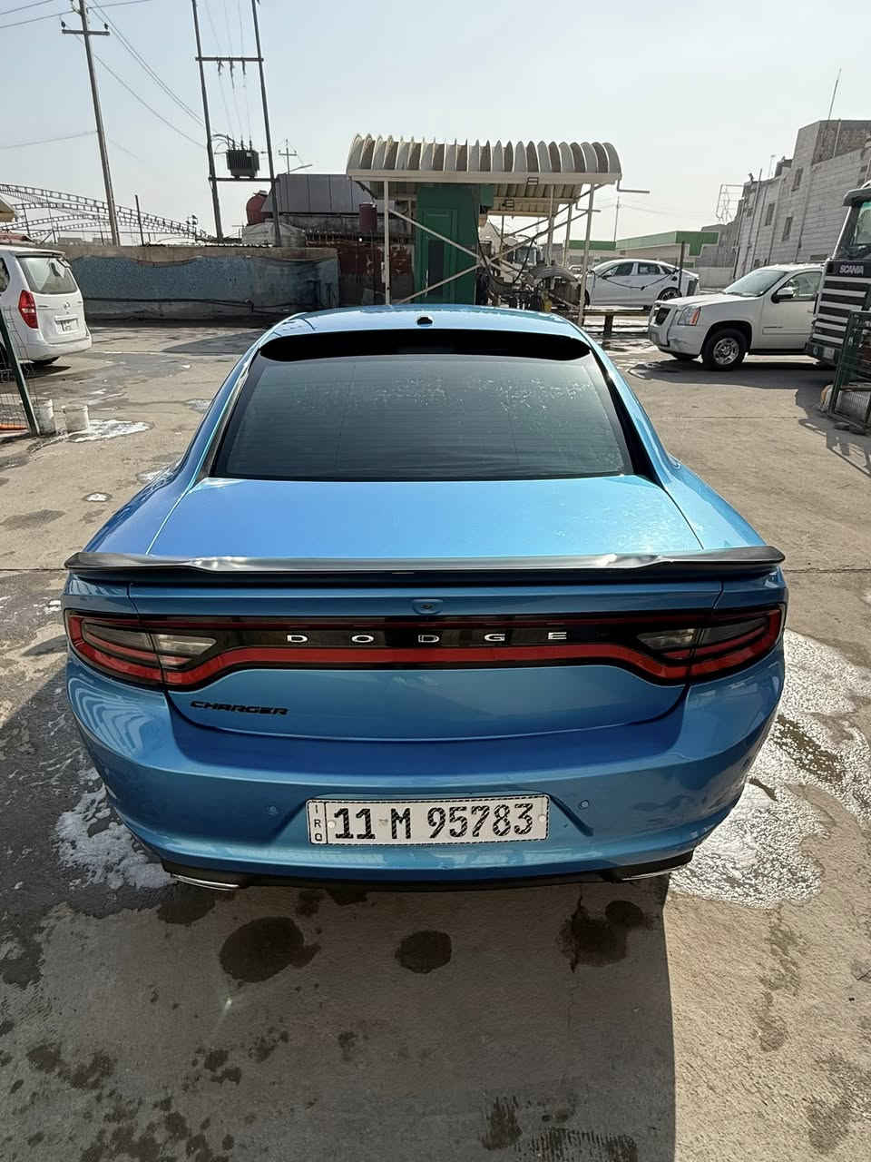 جارجر ١٩ اصل للبيع
رقم بغداد بسمي انكليزي
لون بحري مميز
ماشيه ٦٣ الف 
الفئه SXT
السياره تقرير
وسونار موجود كفاله عدا بارد بجاملغ خلفي بسيط 
موصفات حساسات شاشه كبيره كشنات حضن جلد وباقي موصفات معروفه 
السياره جاهزه حداديه تخم تاير جديد 
مكانه ناصريه مركز
السعر ٢٣٠ 
تفاصيل كامله اقرها قبل لاتتصل وبلخدمه
رقمي ***********
