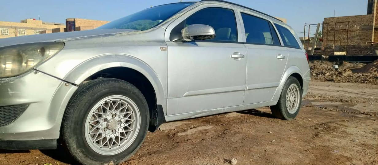 السلام عليكم ورحمه الله وبركاته
اوبل استشين ٢٠٠٧ رقمه دهوك الدولي تريد تحويل تريد وكاله السياره مكينه مفتوح كفاله وكير عادي مكفوله ضربه وتبديل وصبغ سعره ٤٠ وبيه مجال حق الجميع مكانه ديوانيه للاستفسار الاتصال على الرقم التالي ***********
